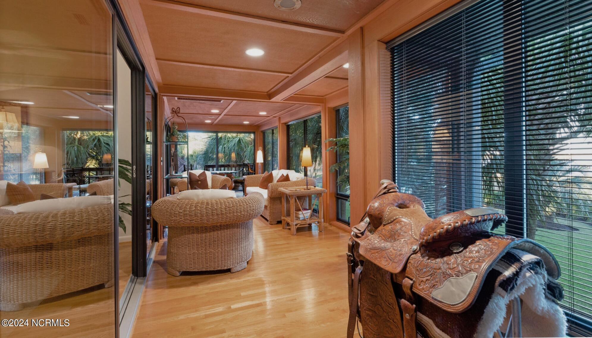 7422 Sea Lilly Lane Property Photo 9