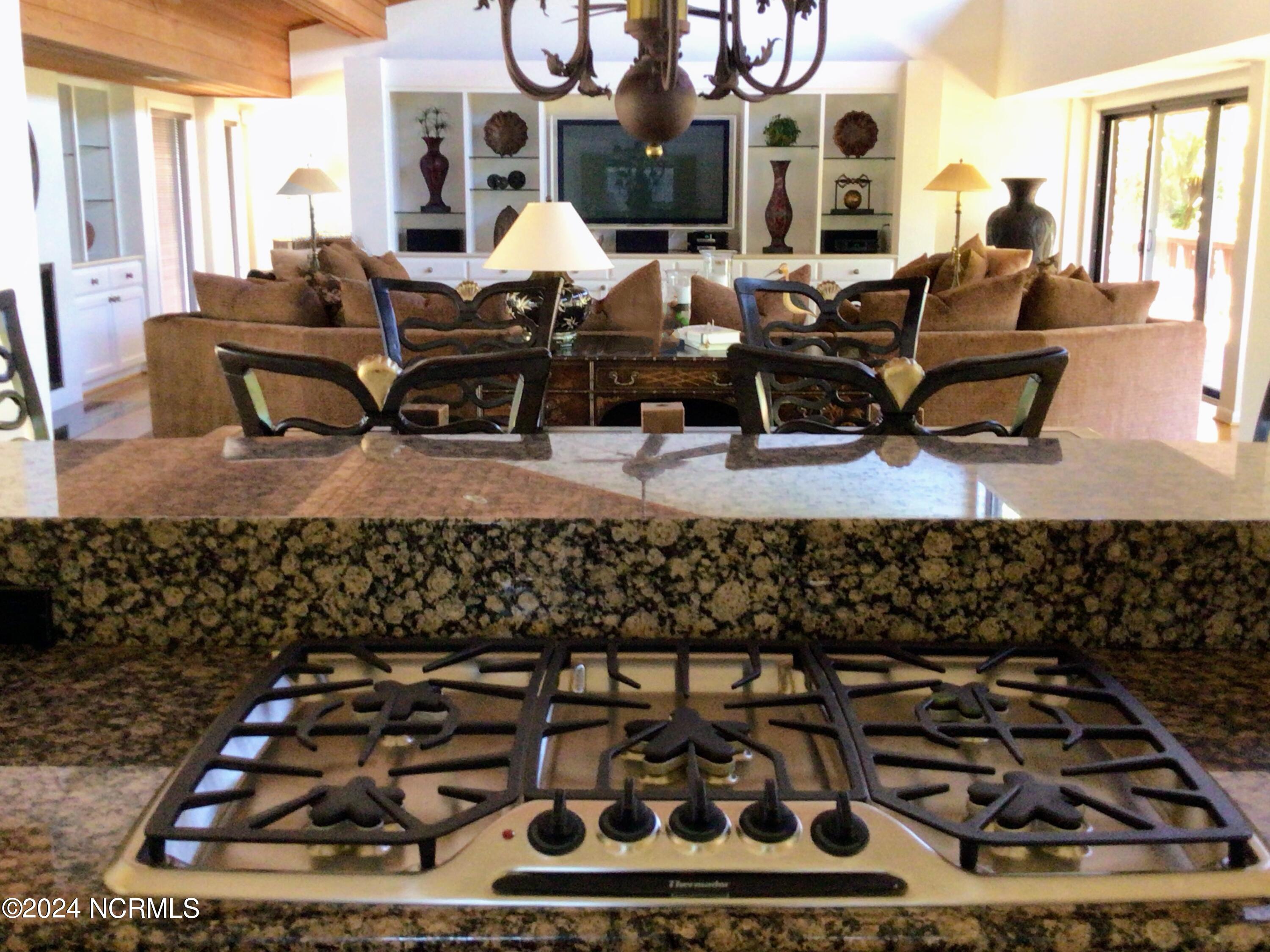7422 Sea Lilly Lane Property Photo 14