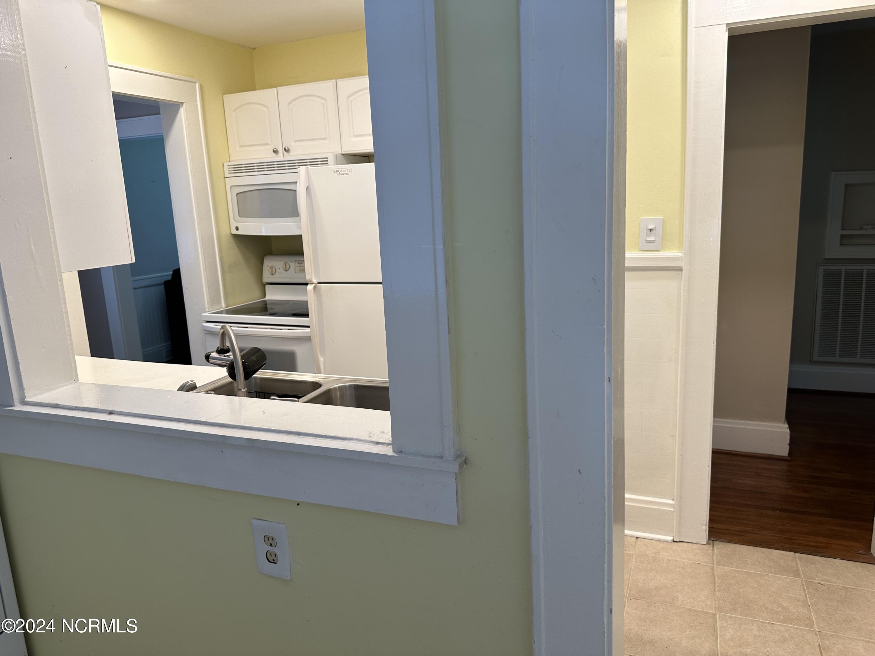 107 W Williamson Street Property Photo 5