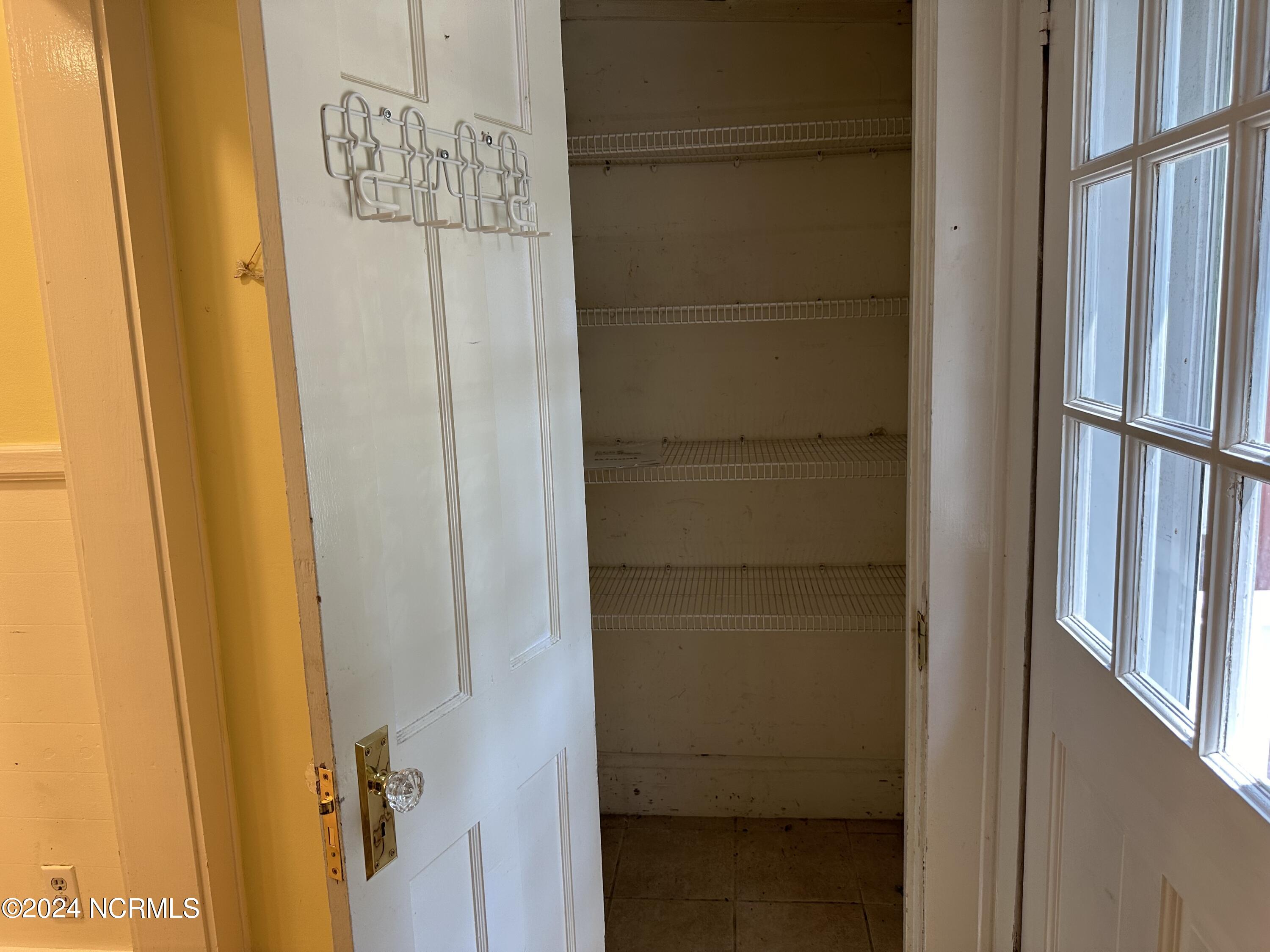 107 W Williamson Street Property Photo 7