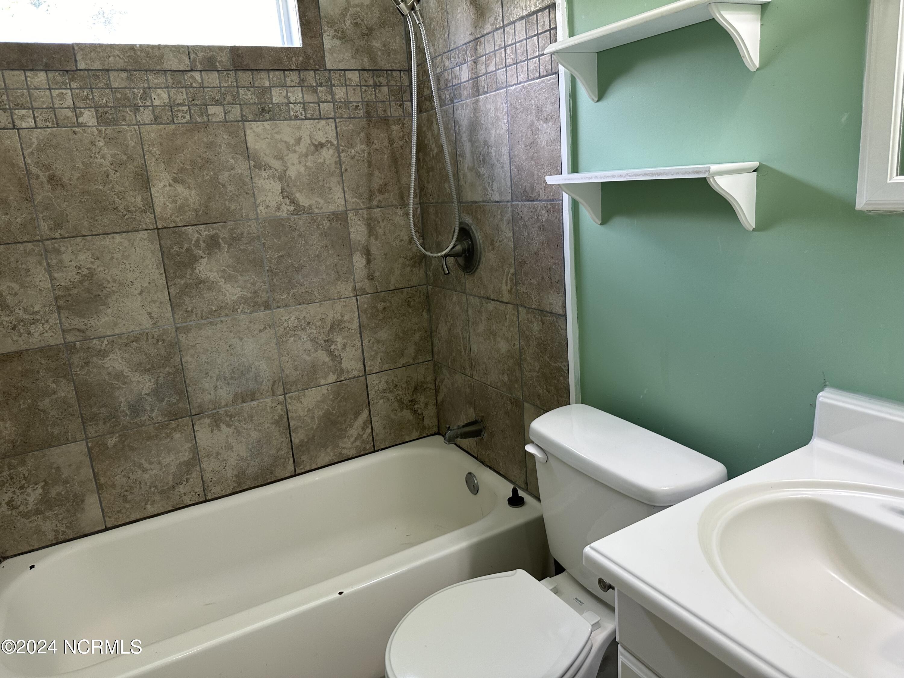 107 W Williamson Street Property Photo 12