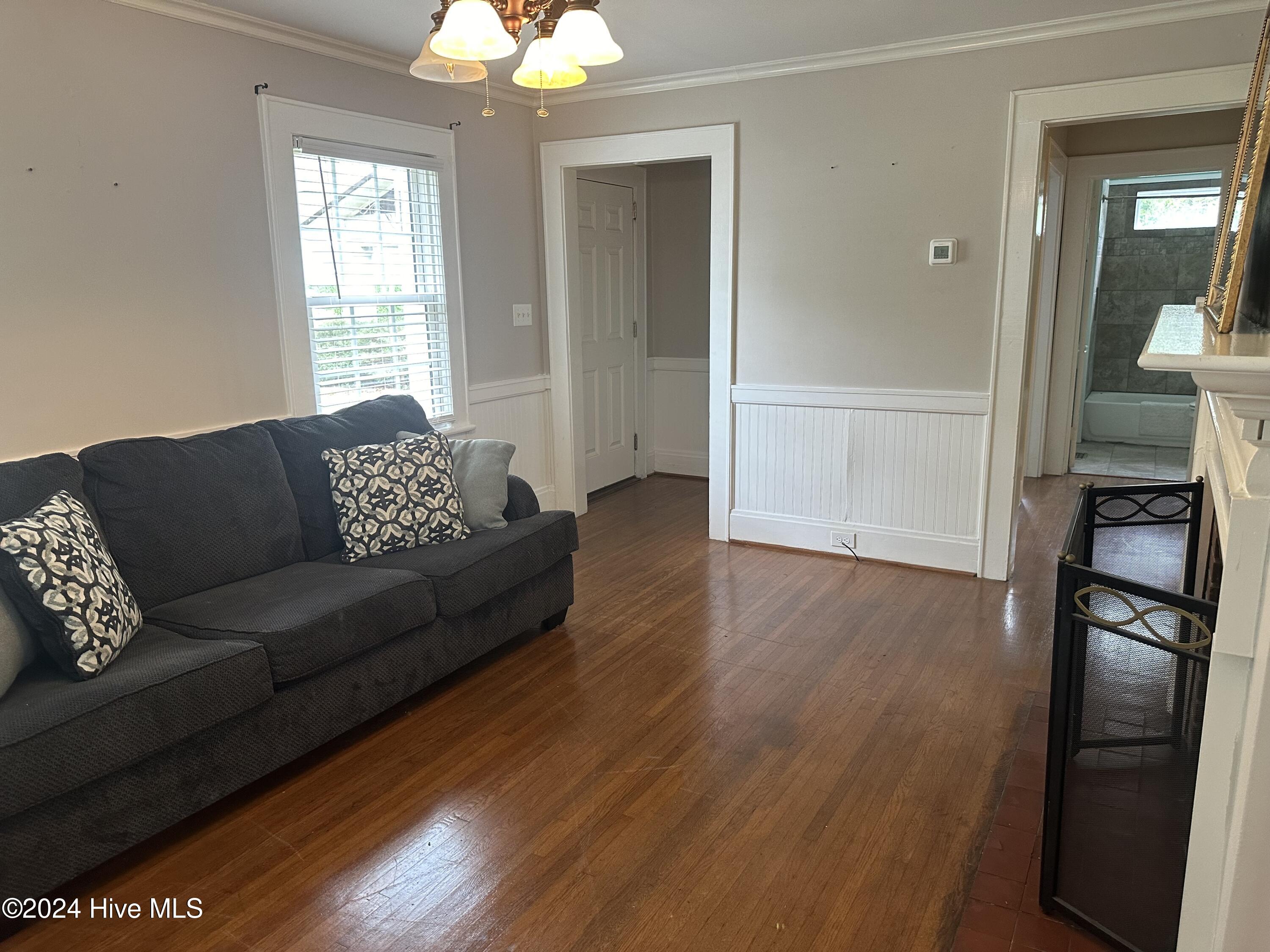 107 W Williamson Street Property Photo 20