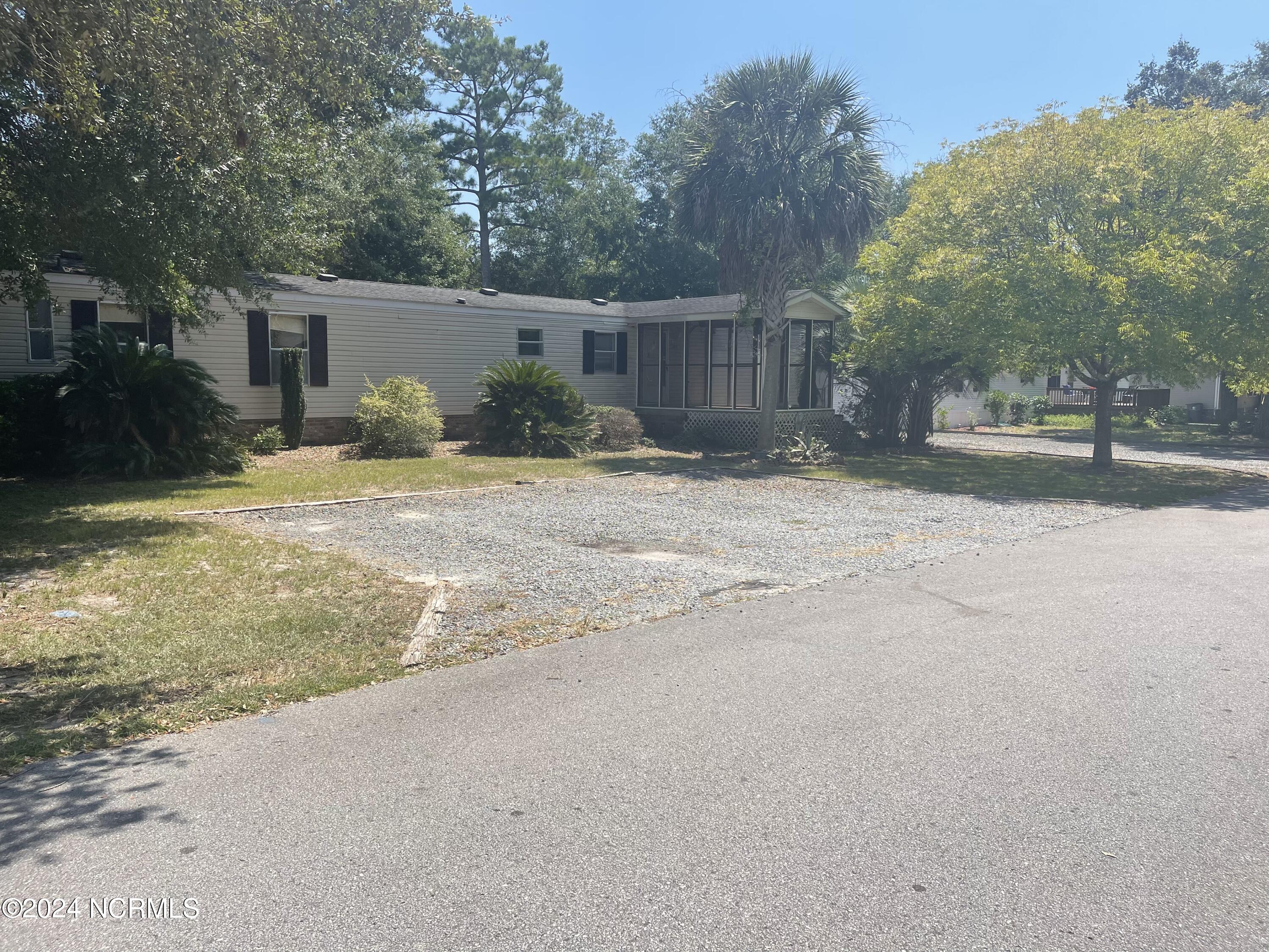 1811 Oakland Drive Property Photo 1