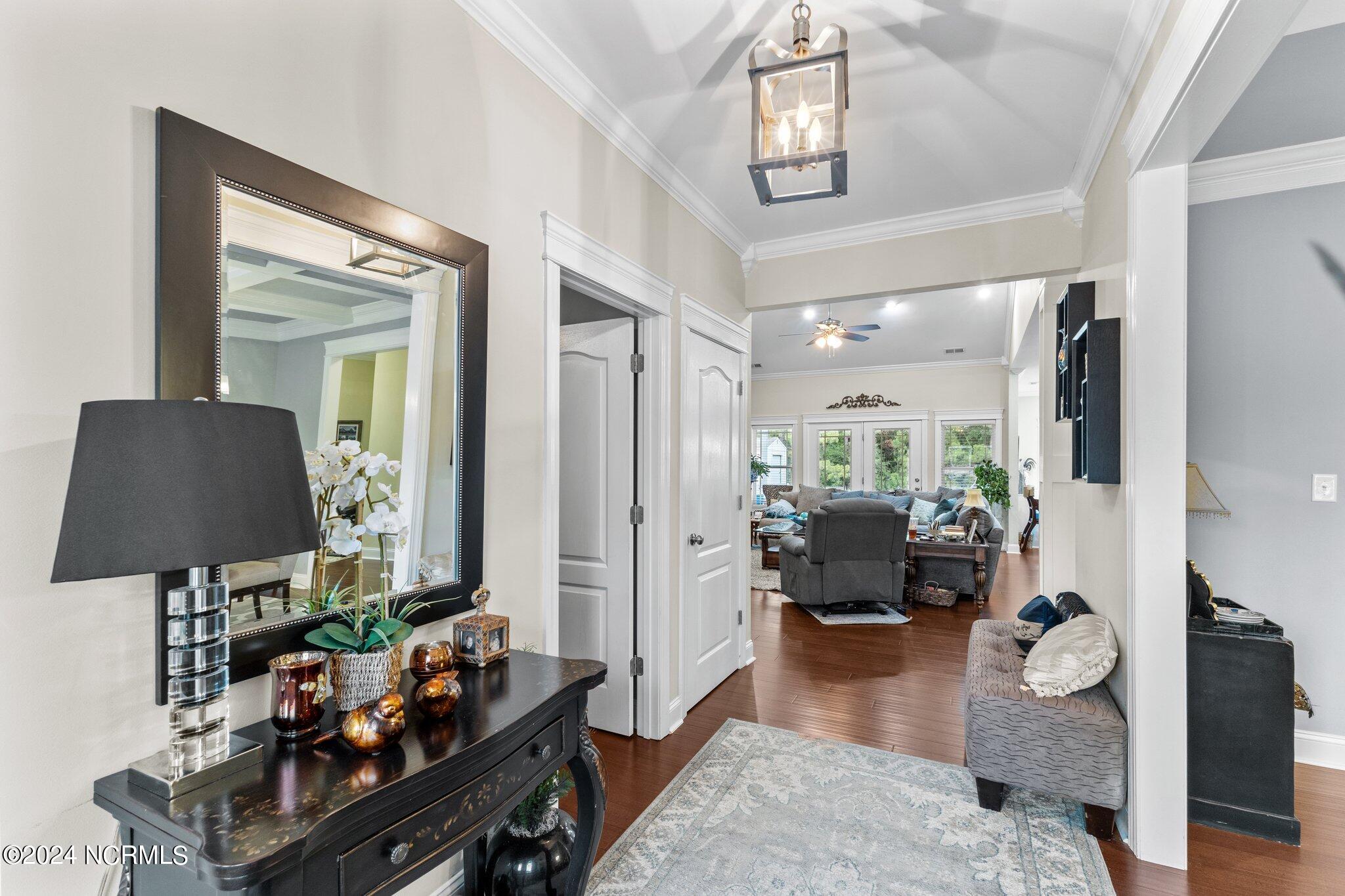 206 Quailwood Court Property Photo 4