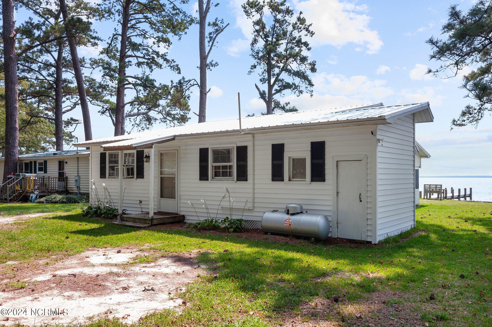 1179 Old Pamlico Beach Road Property Photo 3