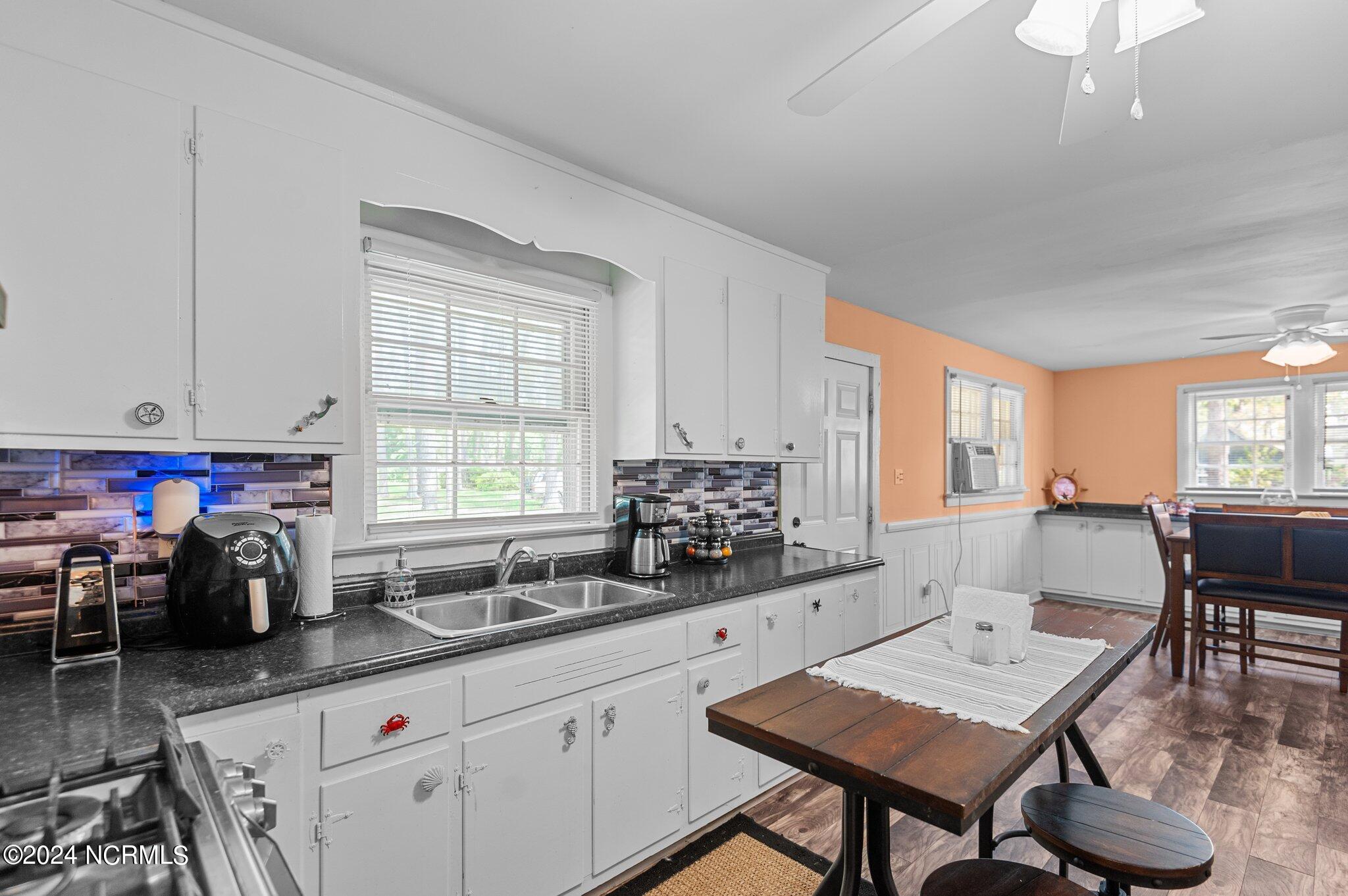 1179 Old Pamlico Beach Road Property Photo 8