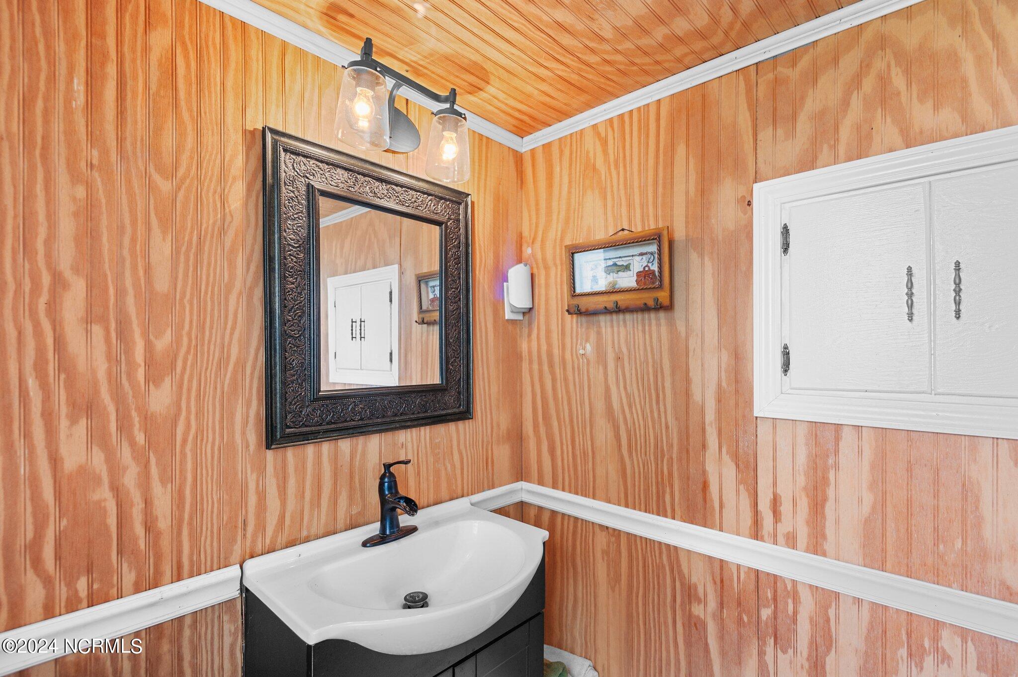 1179 Old Pamlico Beach Road Property Photo 10