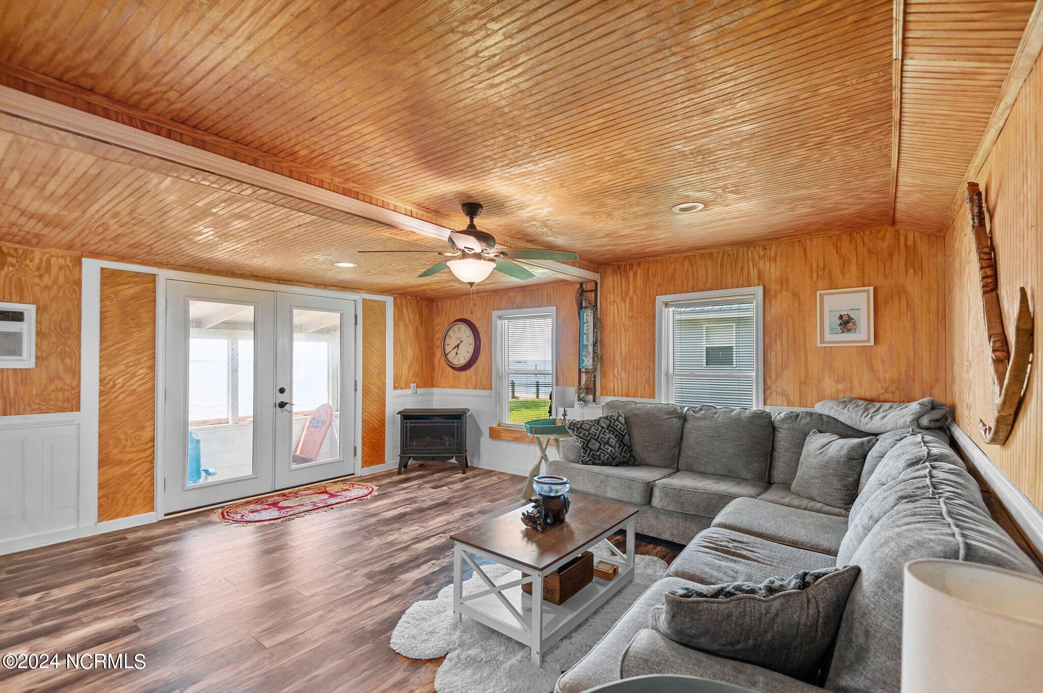 1179 Old Pamlico Beach Road Property Photo 14