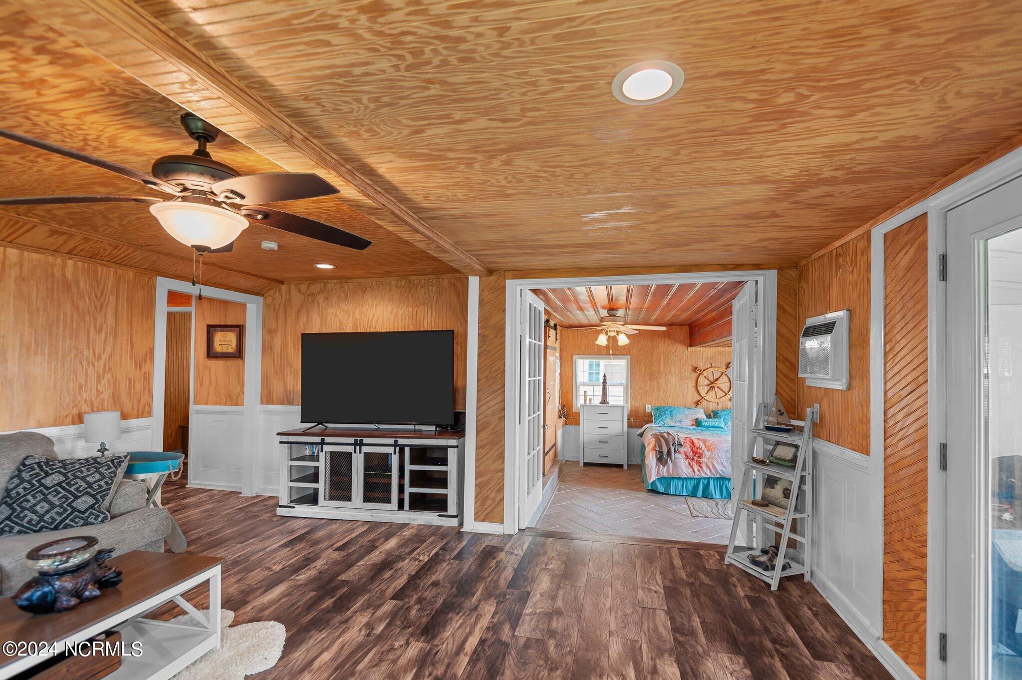 1179 Old Pamlico Beach Road Property Photo 16