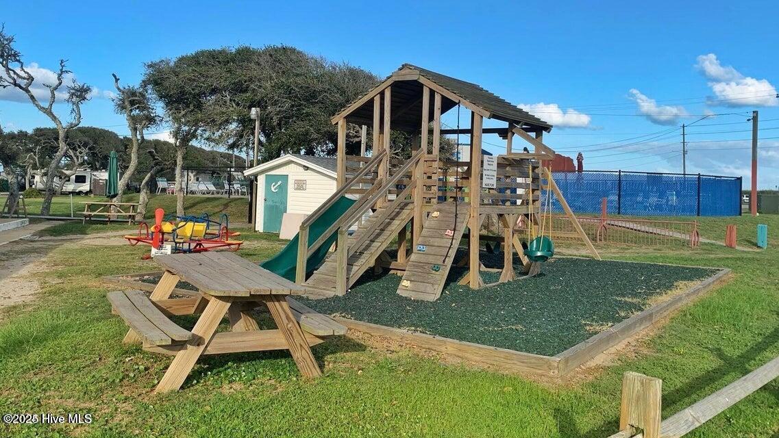 131 G Quarter Deck Street Property Photo 33