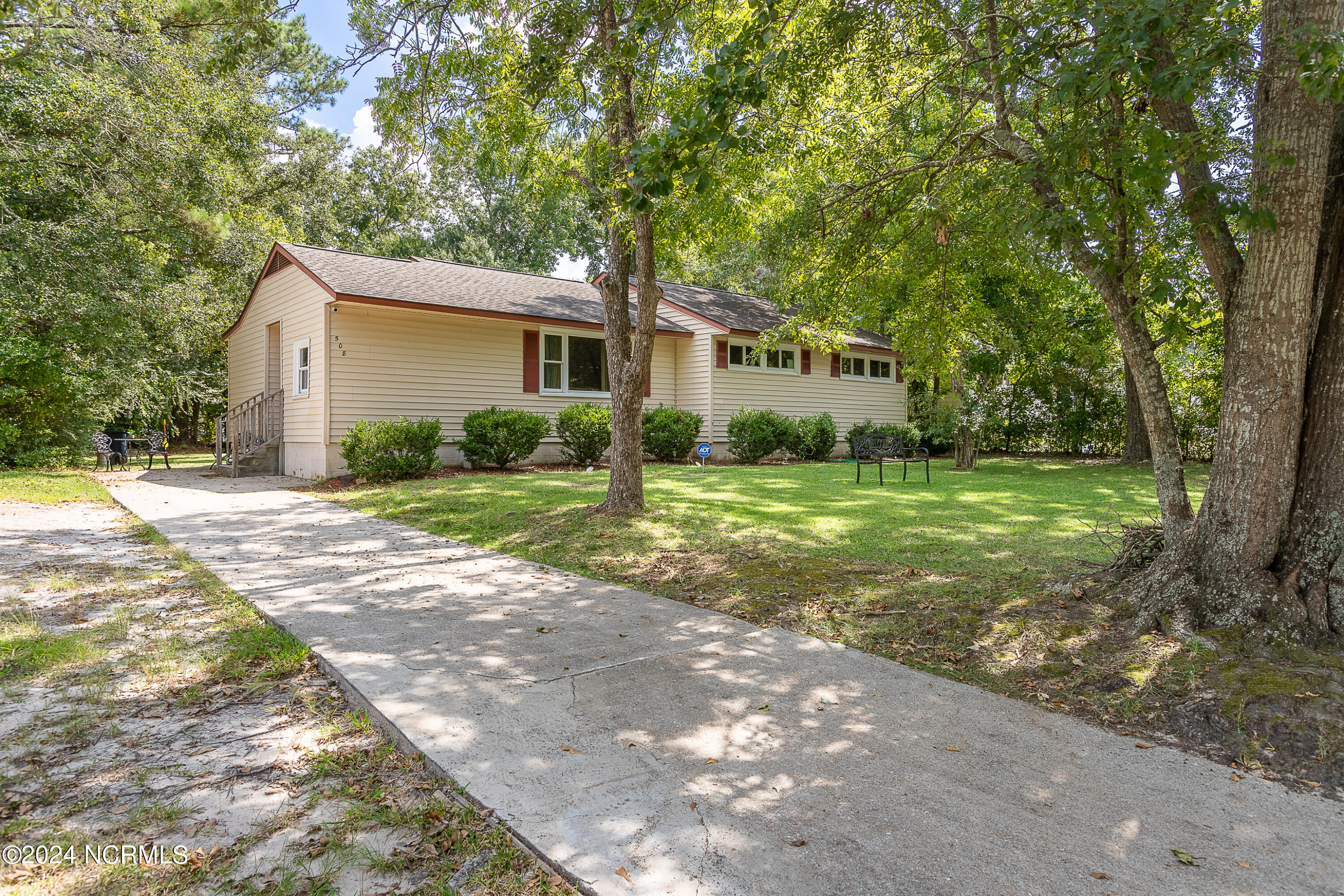 508 Jarman Street Property Photo 3