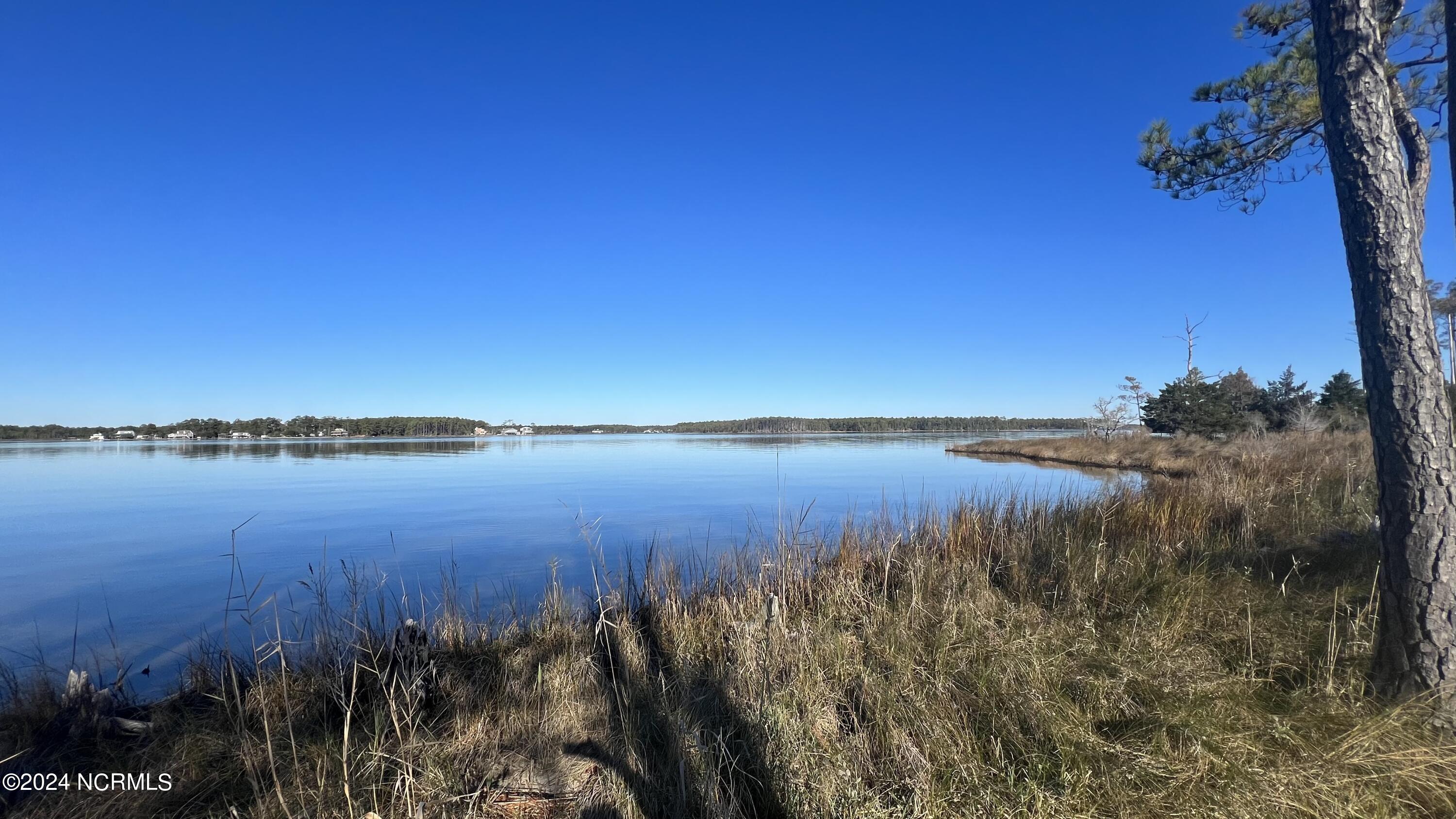 470 Ballast Point Property Photo 3