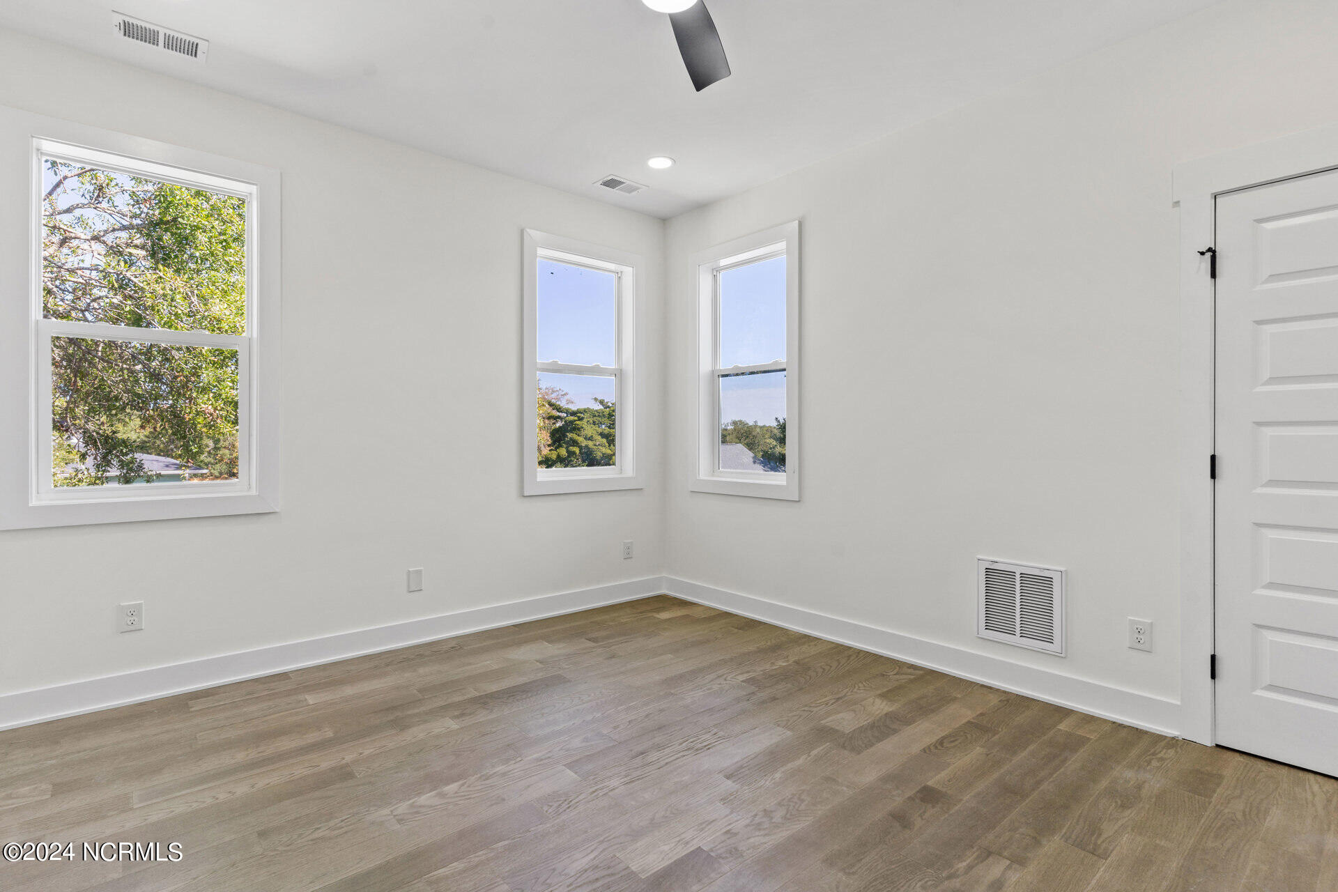 126 N Middleton Avenue Property Photo 20