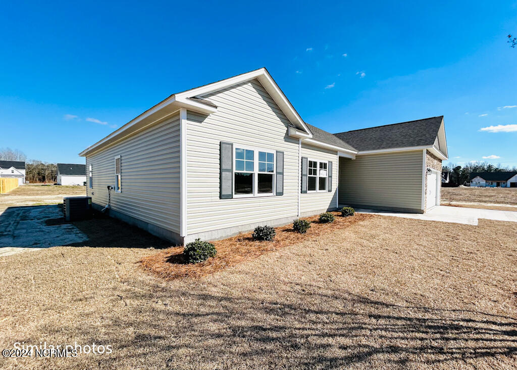 526 Orchard Creek Drive Property Photo 2
