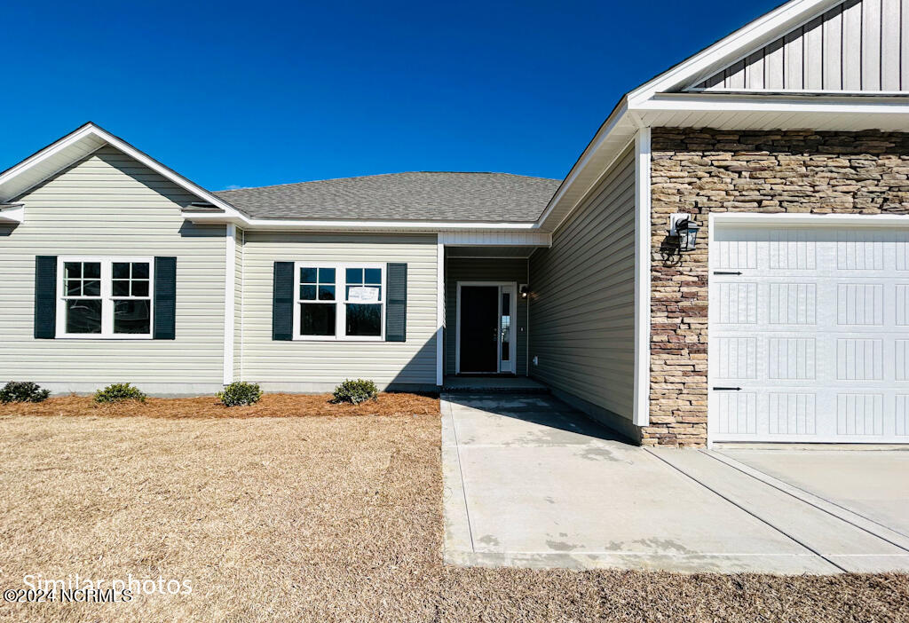 526 Orchard Creek Drive Property Photo 3