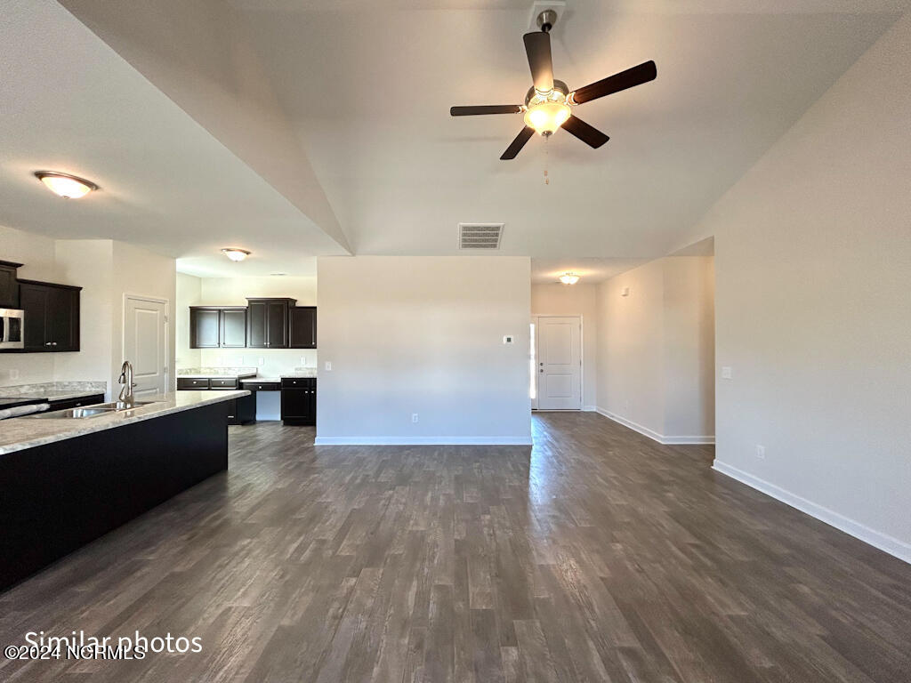 526 Orchard Creek Drive Property Photo 9