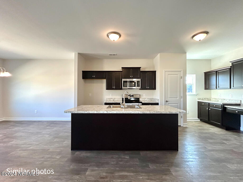 526 Orchard Creek Drive Property Photo 14