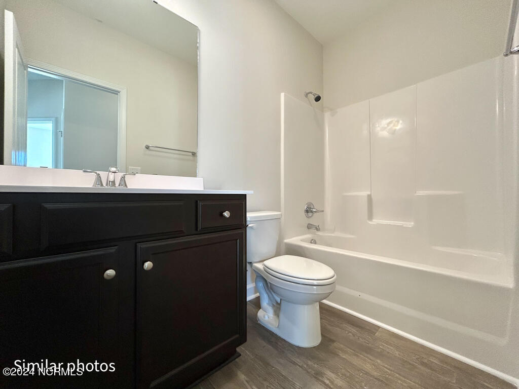526 Orchard Creek Drive Property Photo 27