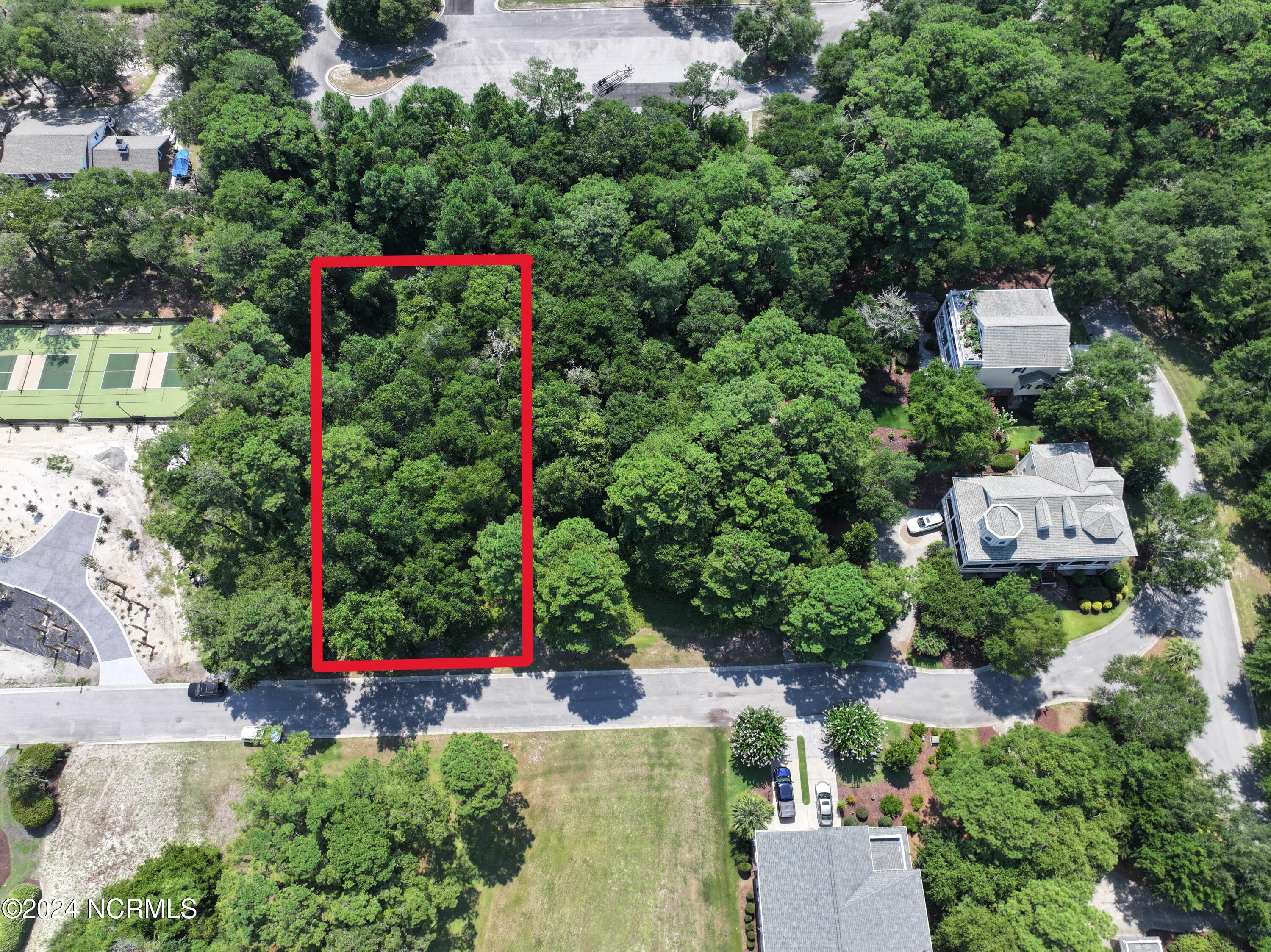 3813 Courtenay Drive Property Photo 1
