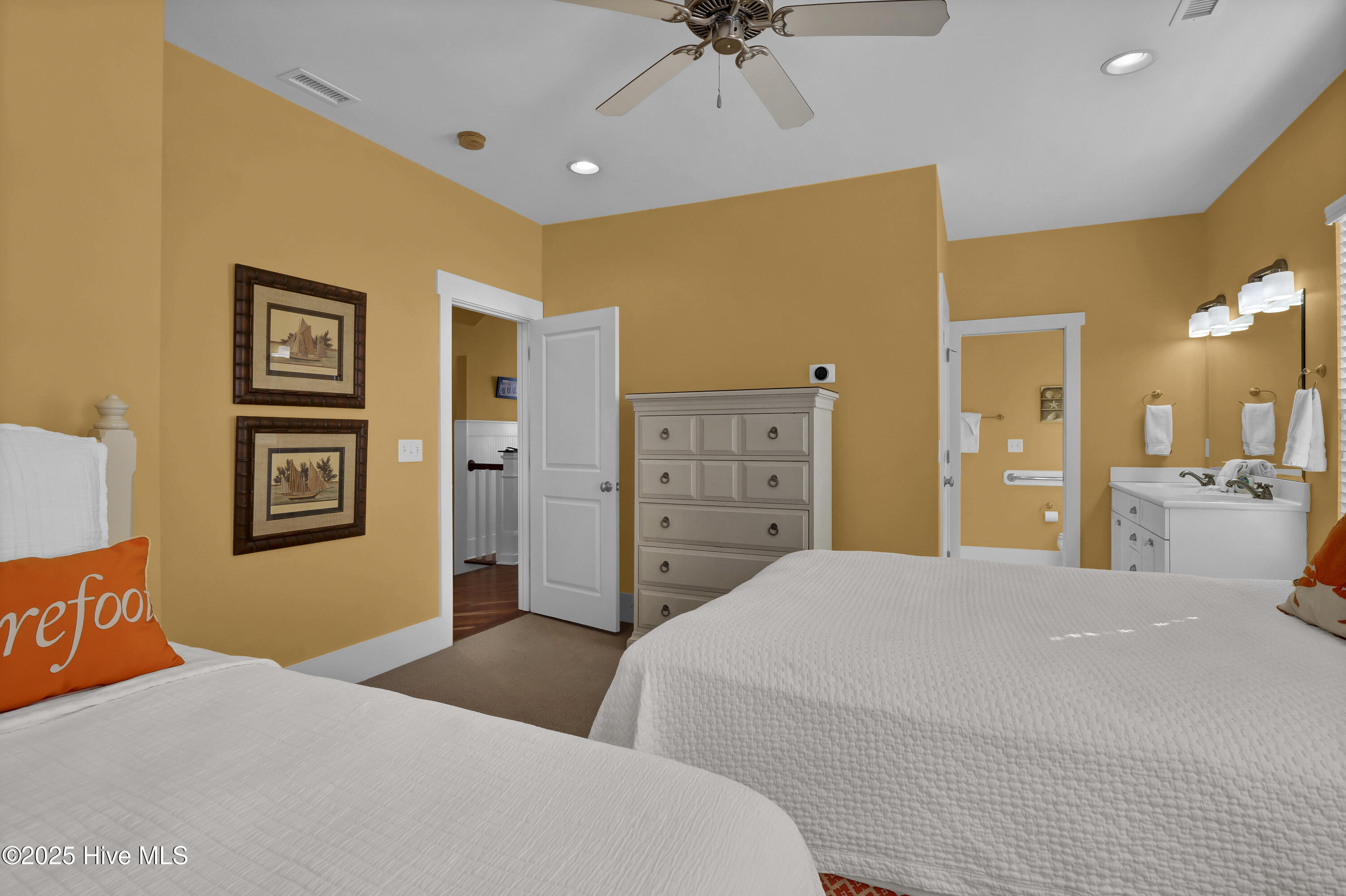 213 S Lumina Avenue Property Photo 40