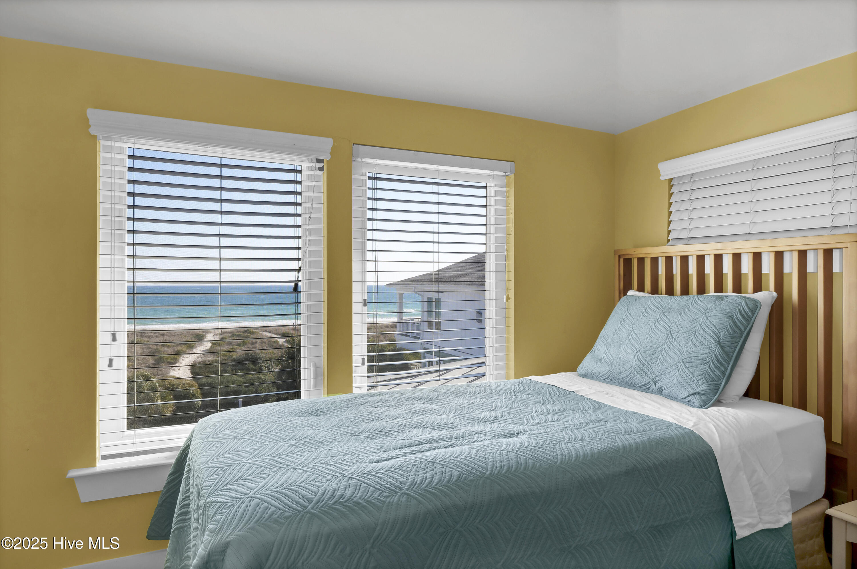 213 S Lumina Avenue Property Photo 48