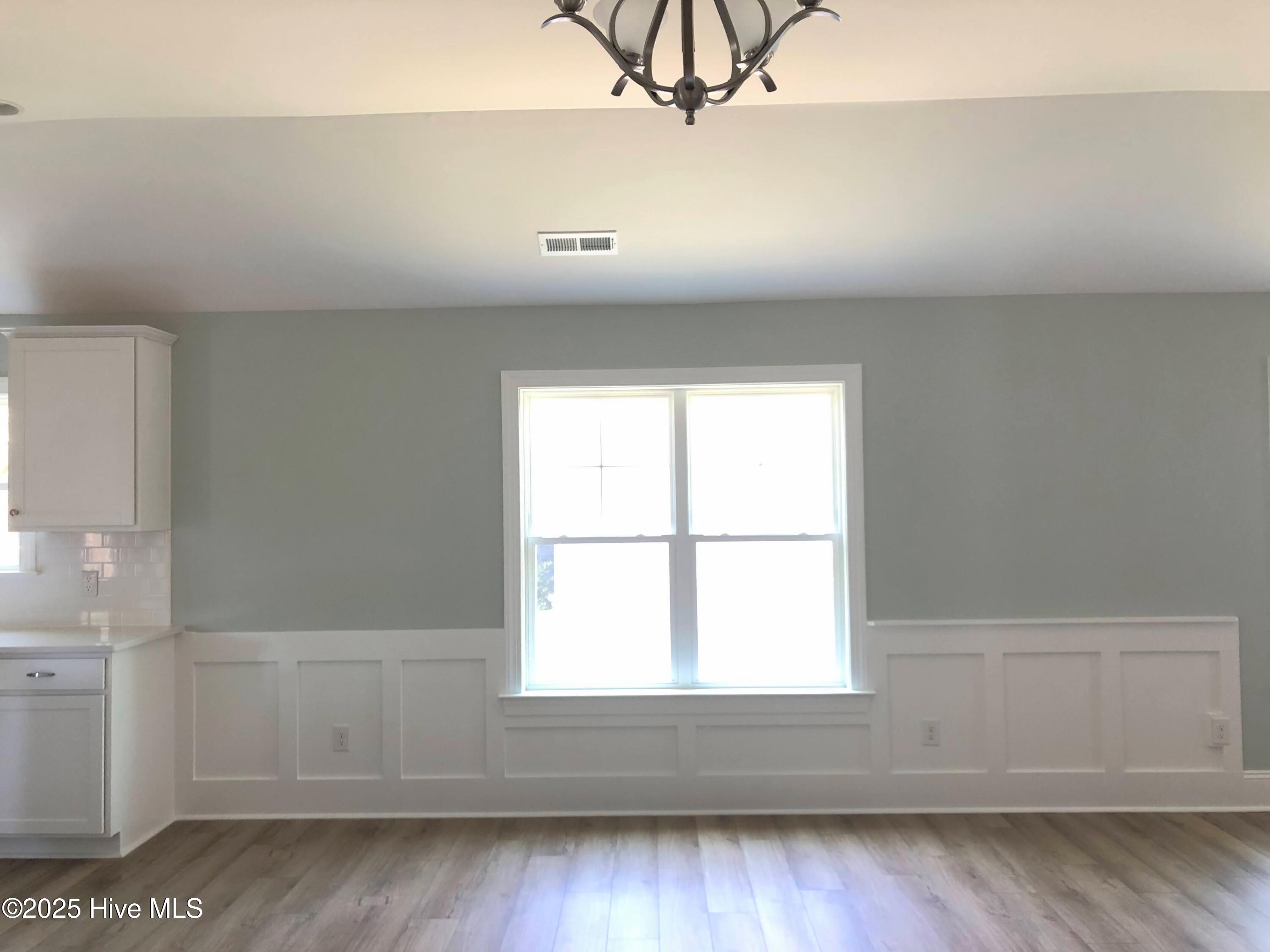 2483 Lake Ridge Drive Property Photo 11