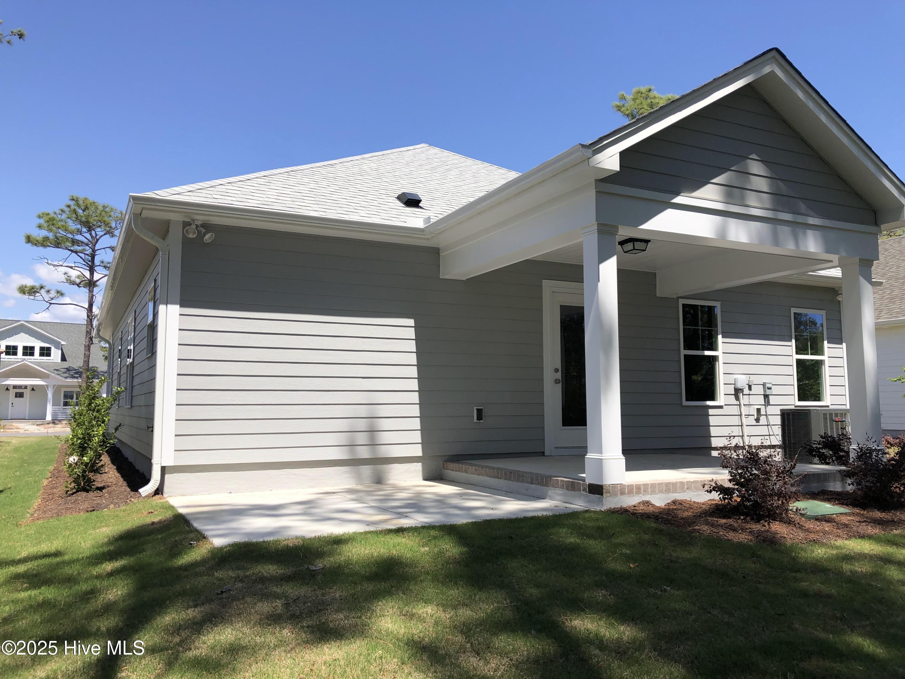 2483 Lake Ridge Drive Property Photo 15