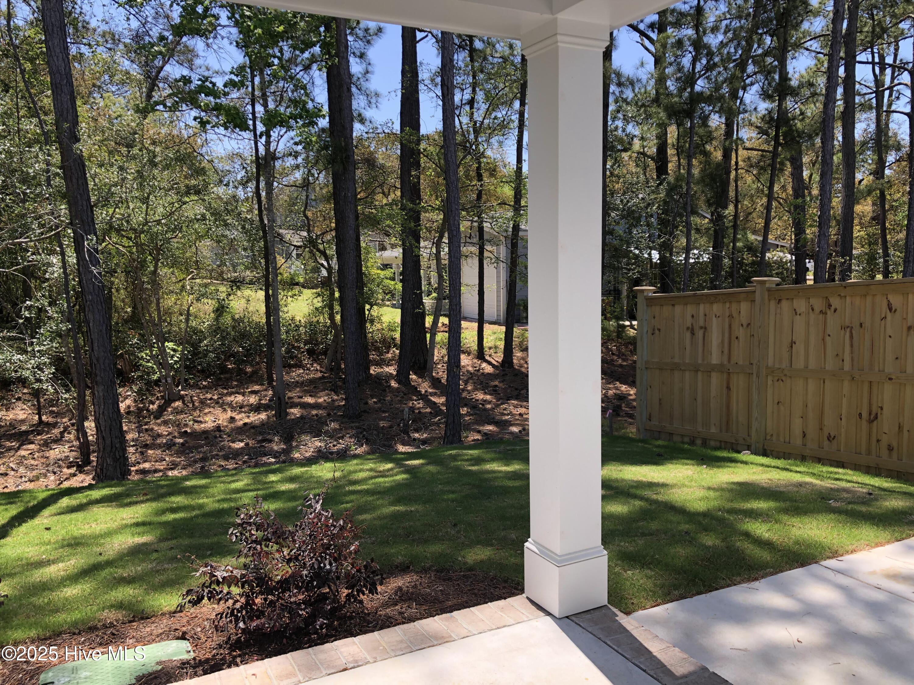 2483 Lake Ridge Drive Property Photo 18