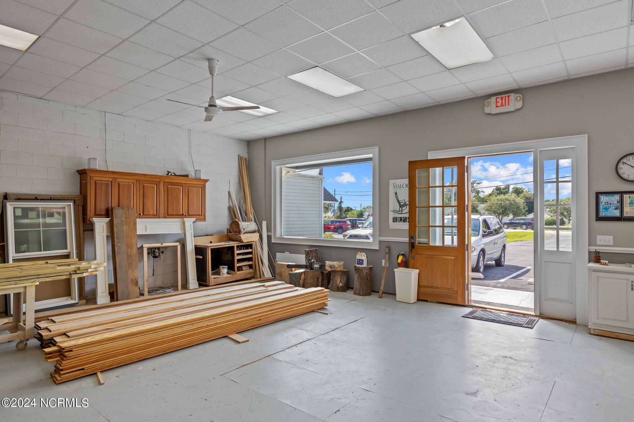 1622 Live Oak Street B Property Photo 8