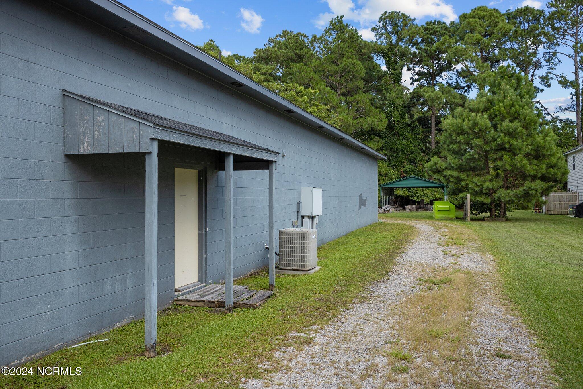 1622 Live Oak Street B Property Photo 31