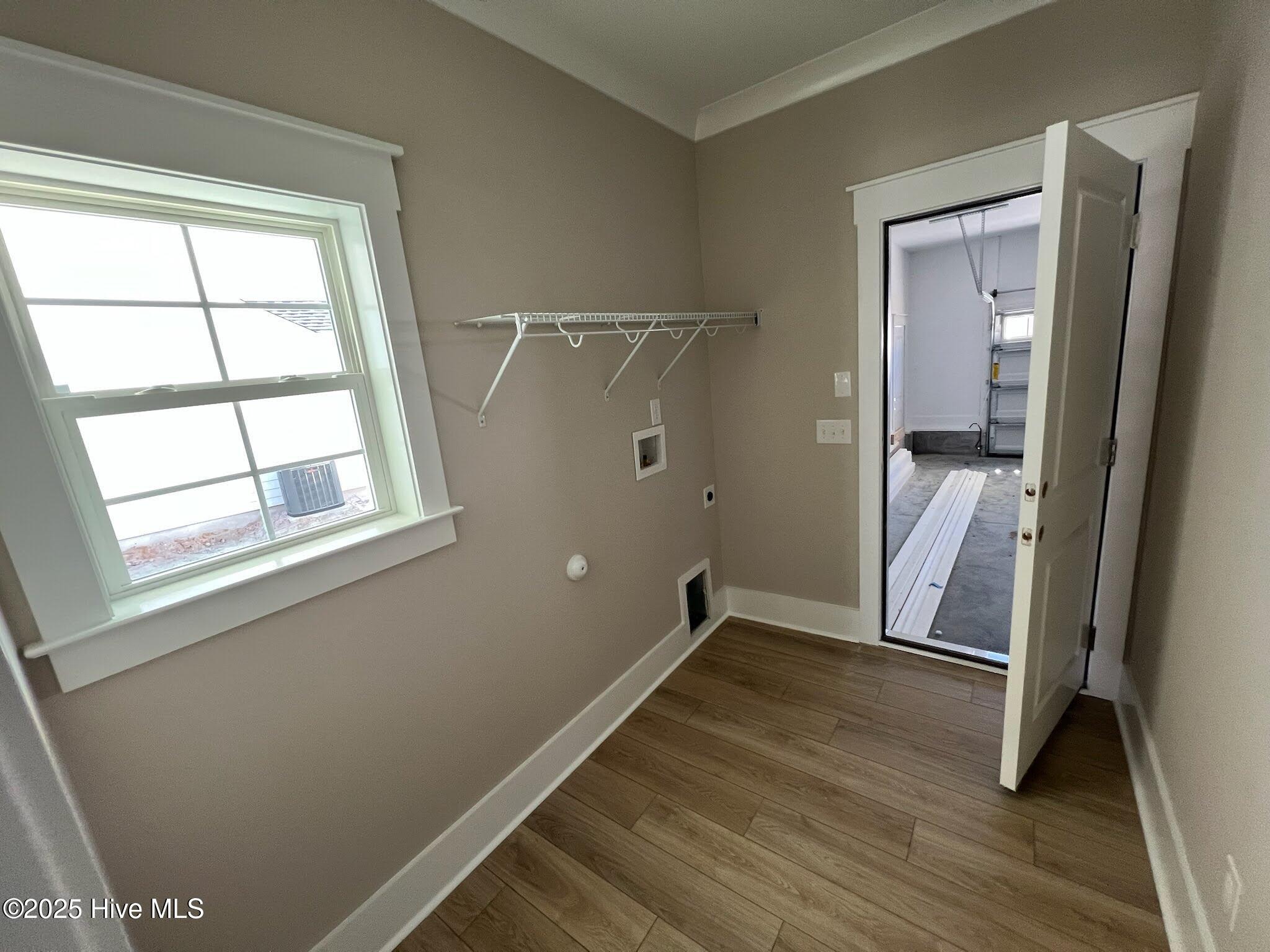 2482 Lake Ridge Drive Property Photo 8
