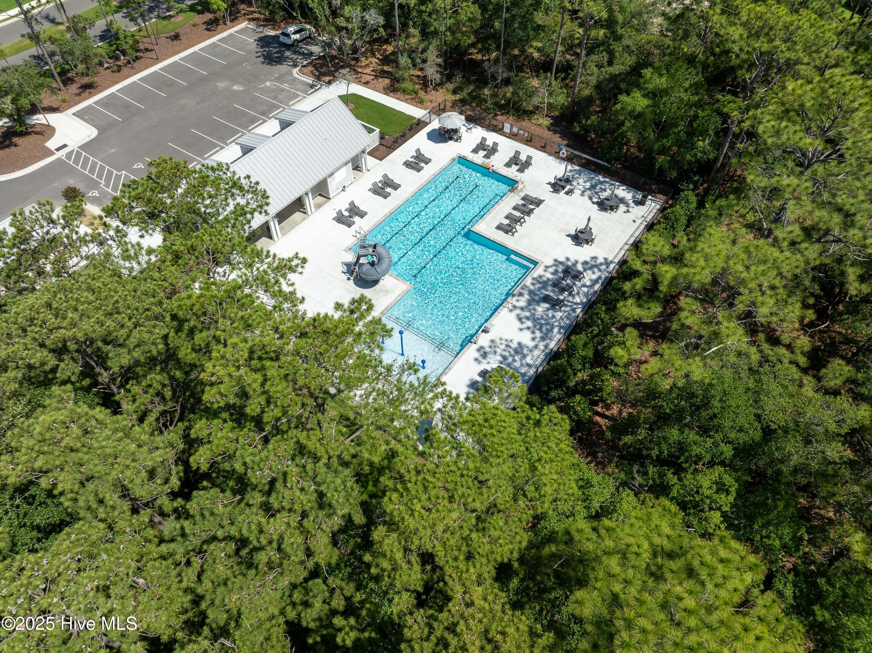 2482 Lake Ridge Drive Property Photo 17