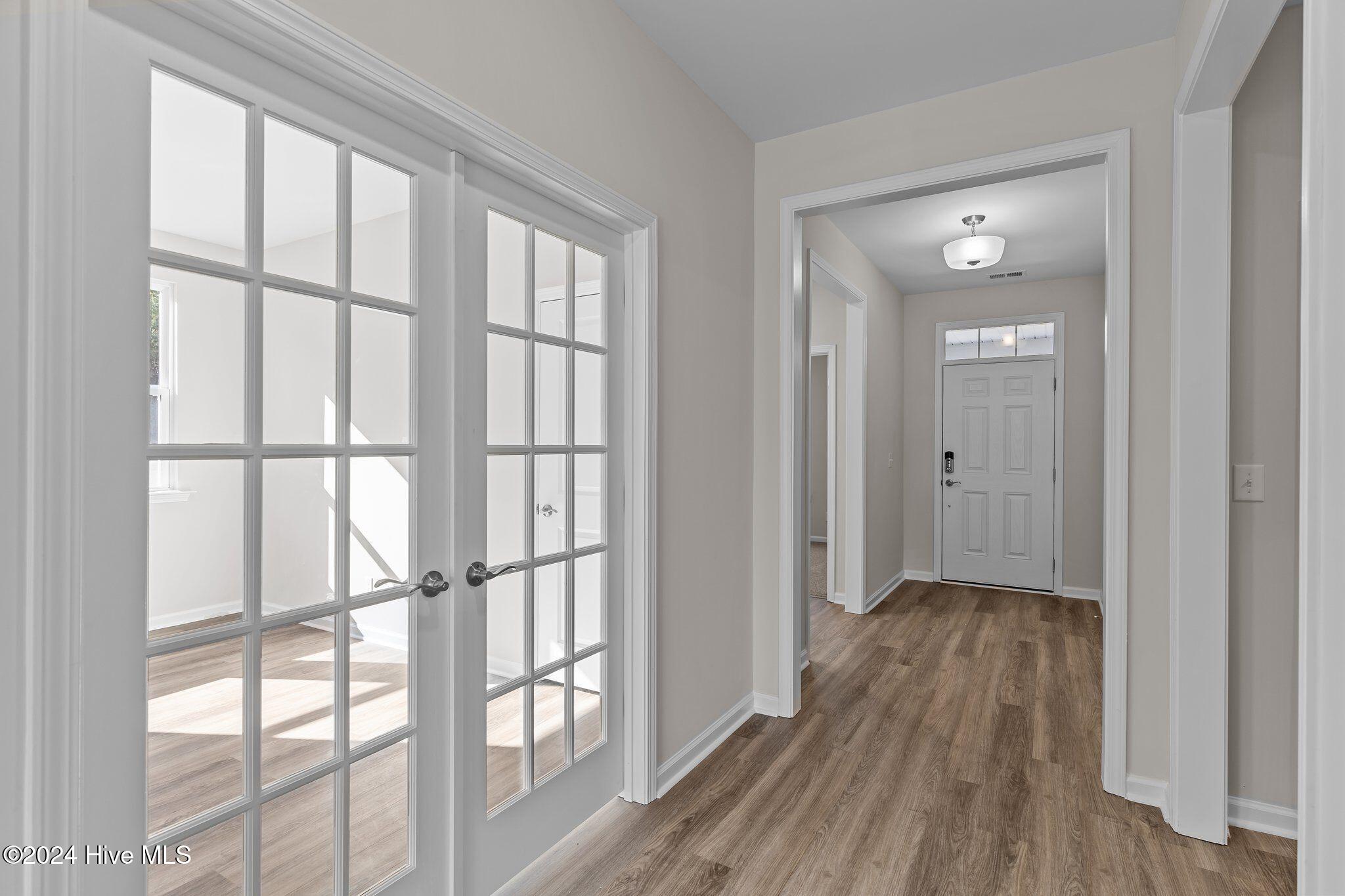 607 Ashvale Lane Property Photo 12