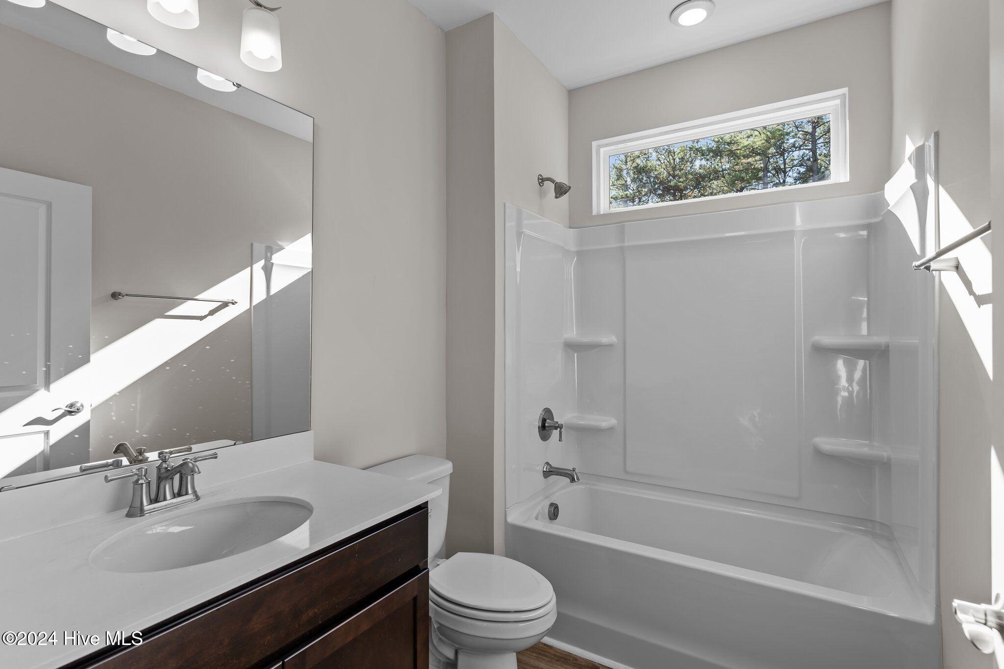 607 Ashvale Lane Property Photo 15