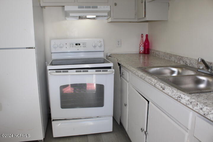 2105 Marsha Avenue Property Photo 3