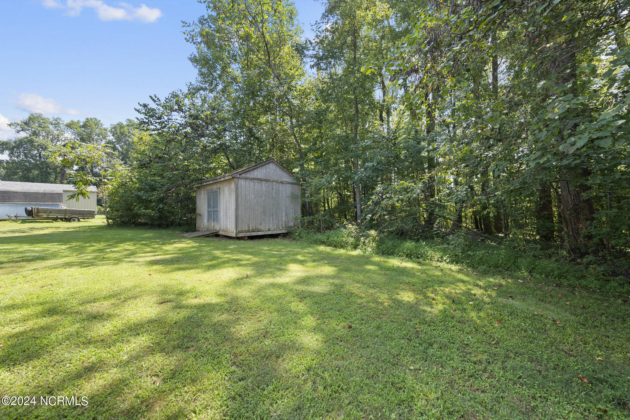 5694 Windyke Drive Property Photo 26