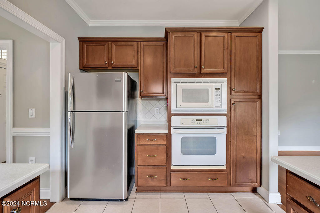 1102 Lillibridge Drive Property Photo 11