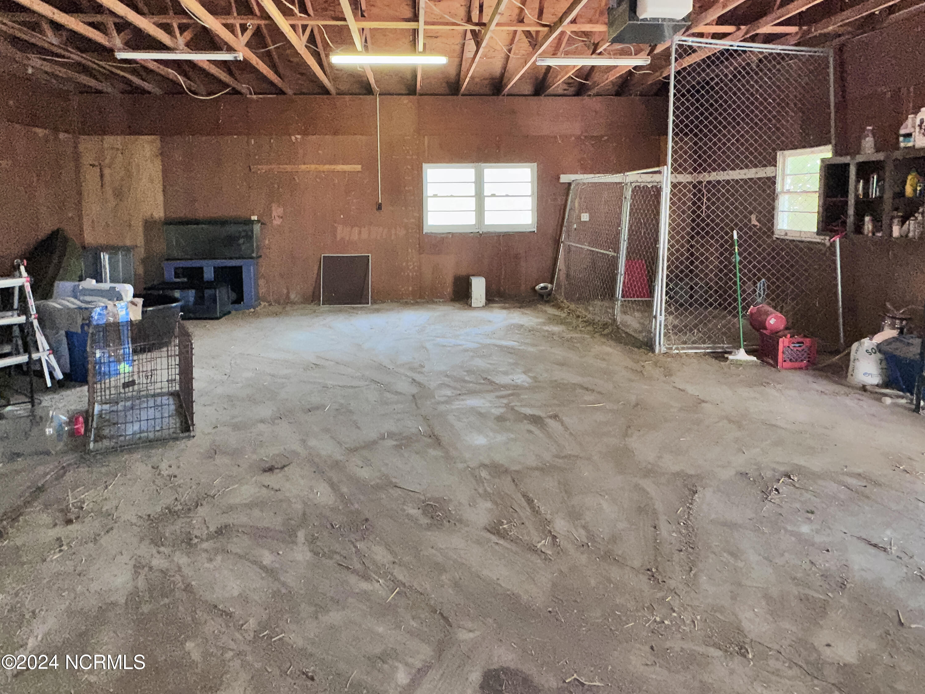 879 Cheves Road Property Photo 17
