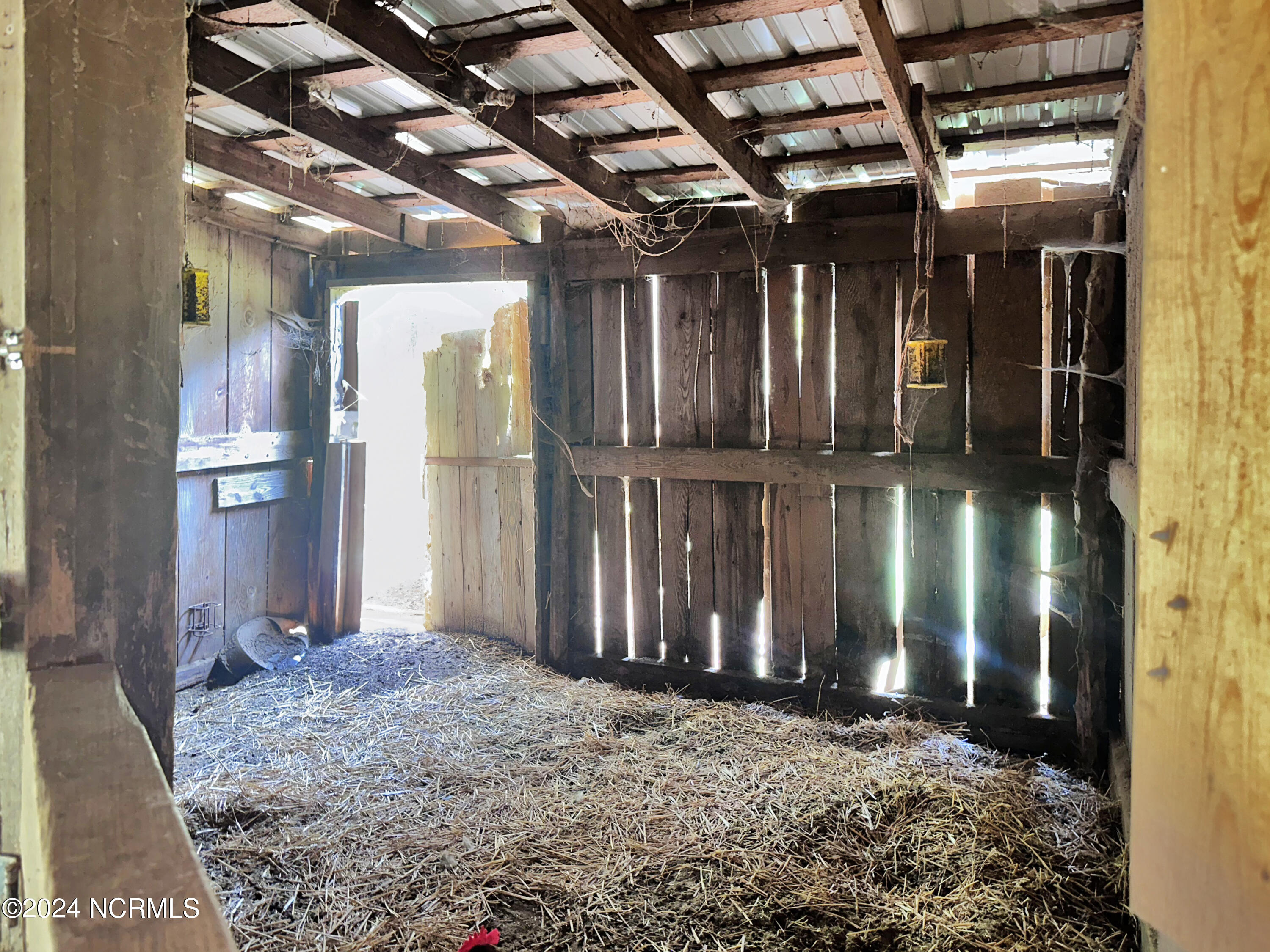 879 Cheves Road Property Photo 25