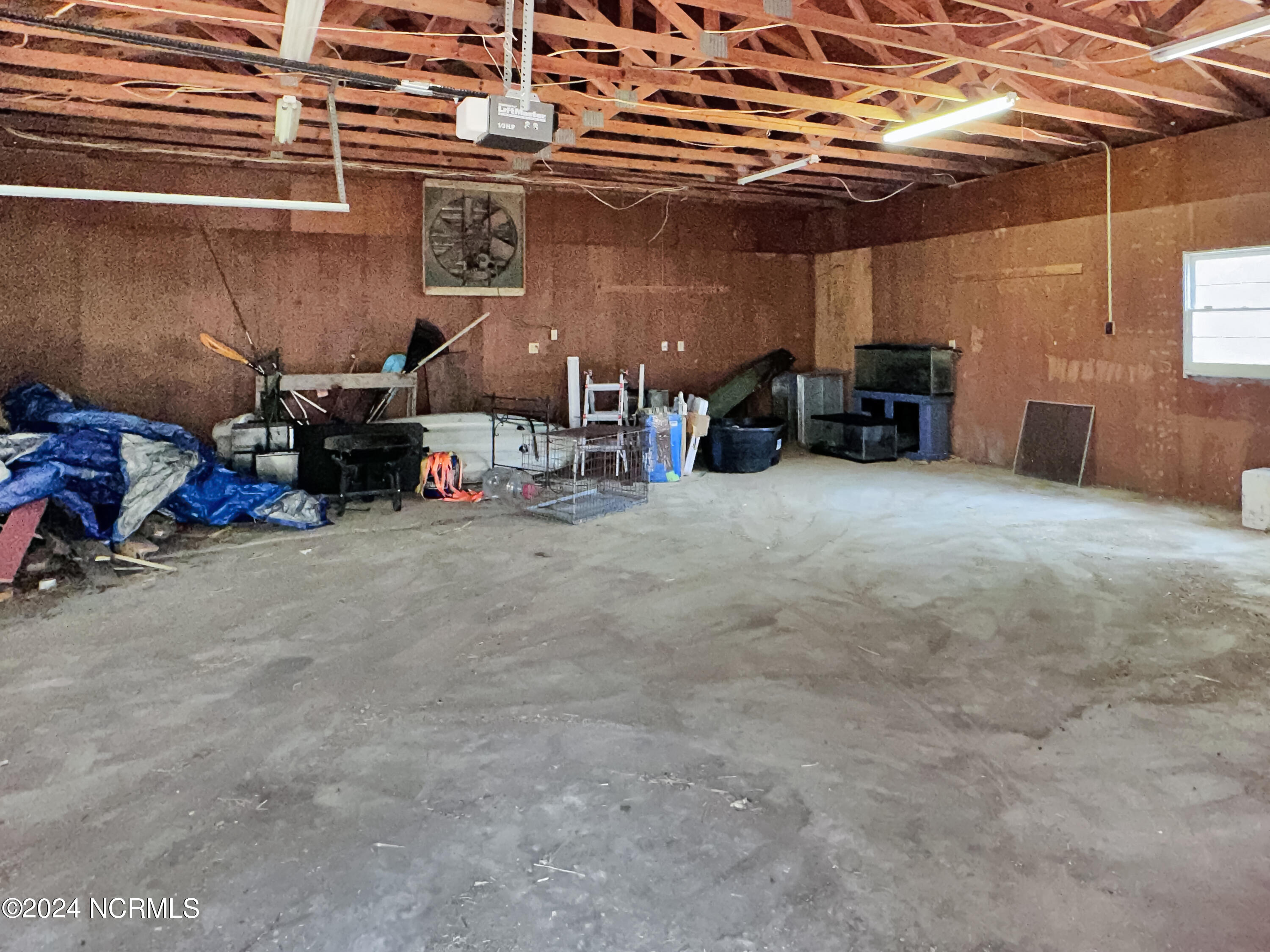 879 Cheves Road Property Photo 26