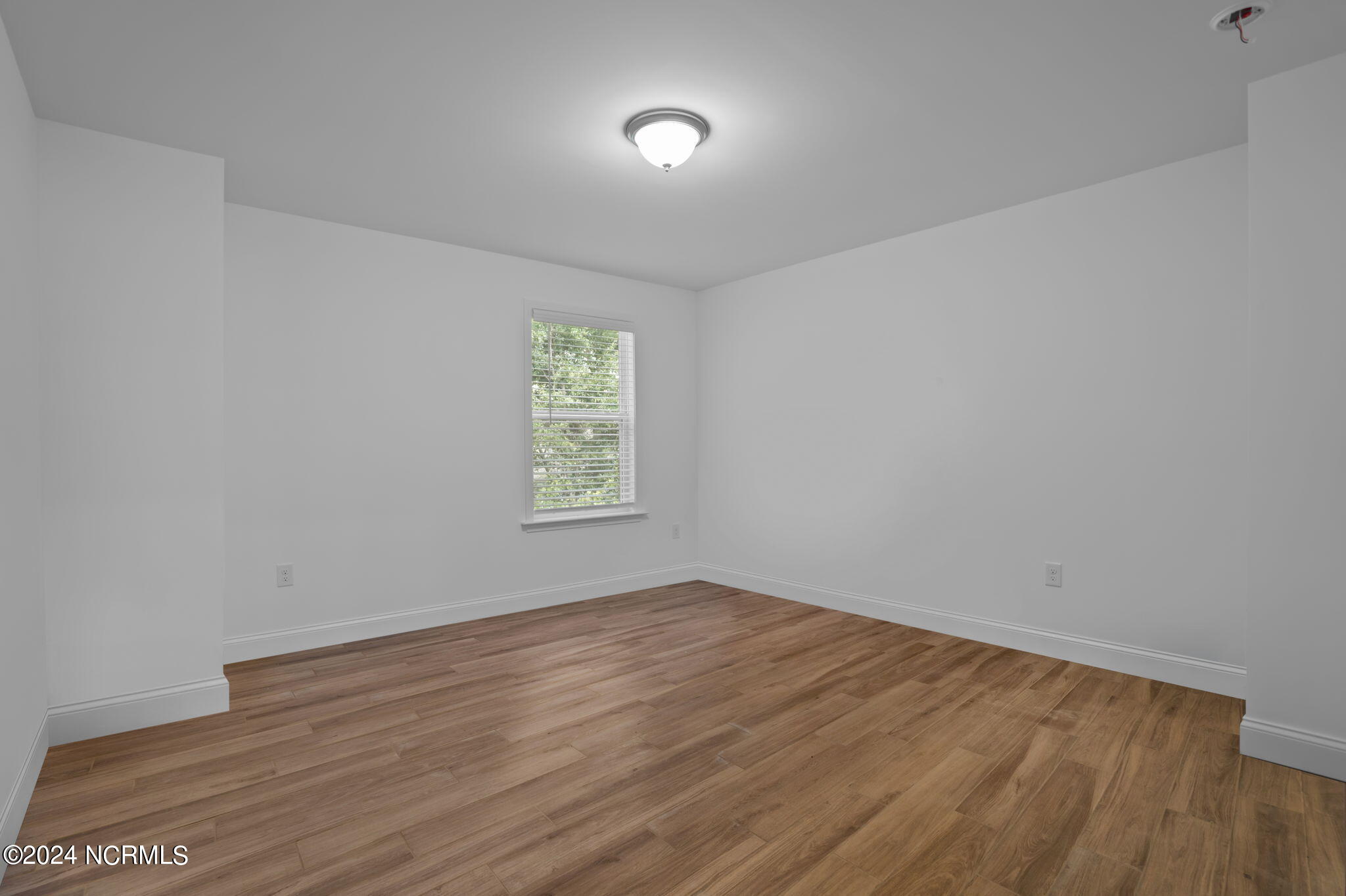 4420 Finch Lane Property Photo 38