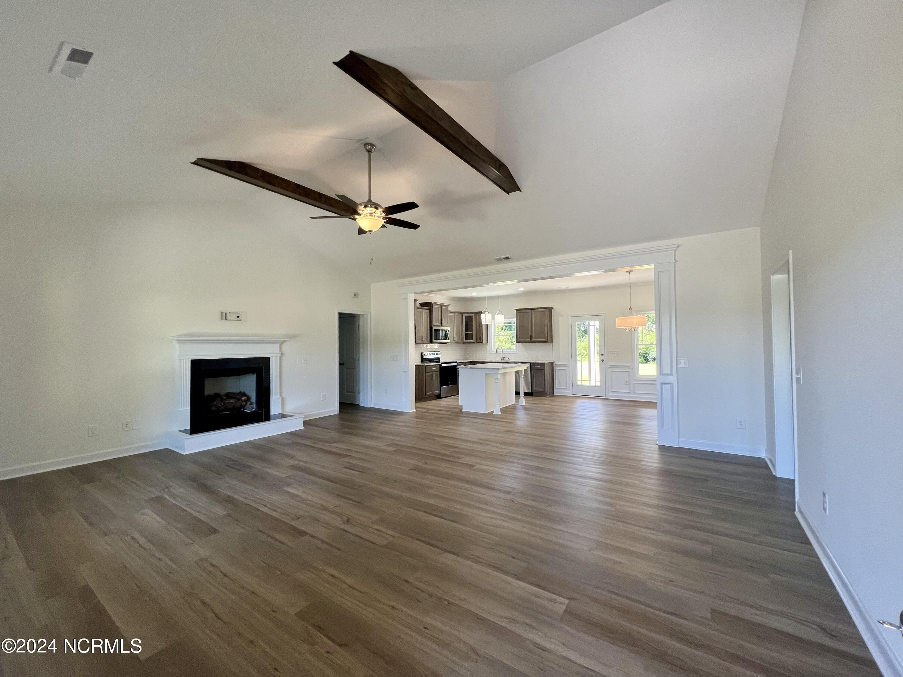 12519 N Us 421 Highway Property Photo 4