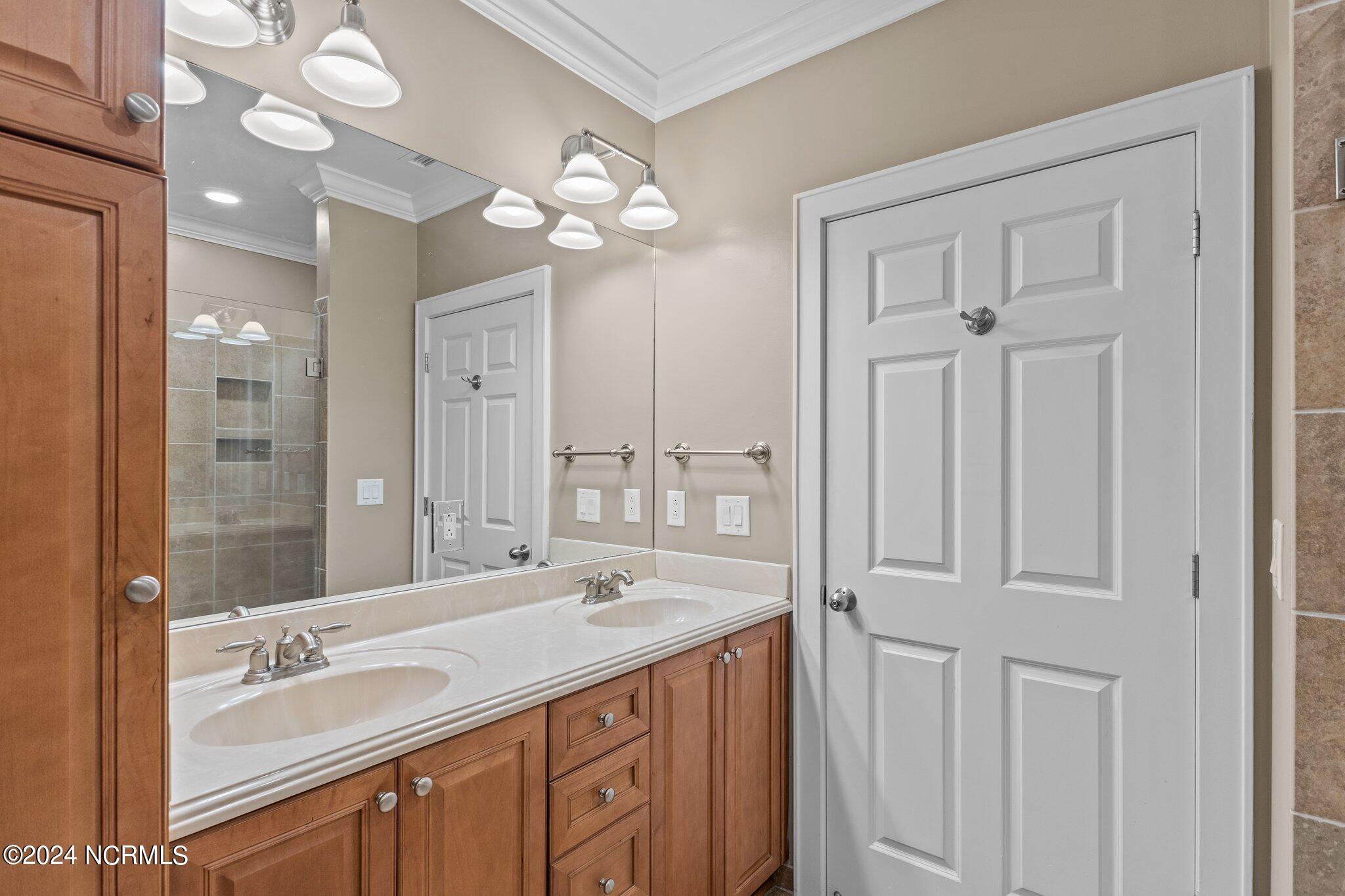 150 Lands End Road A-24 Property Photo 38