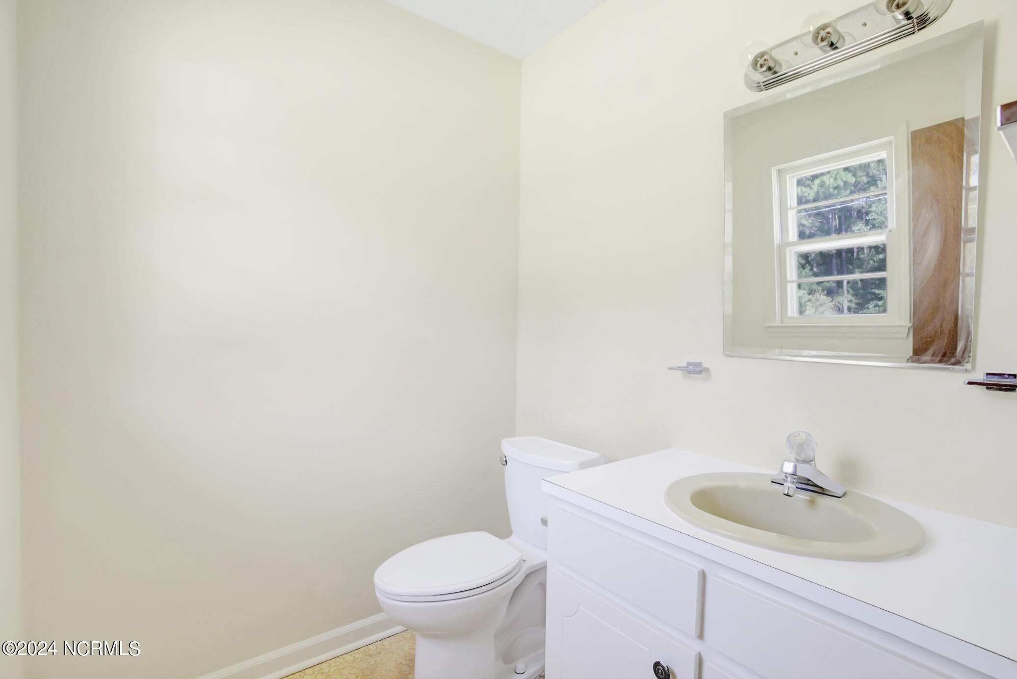 157 Chalk Road Property Photo 12
