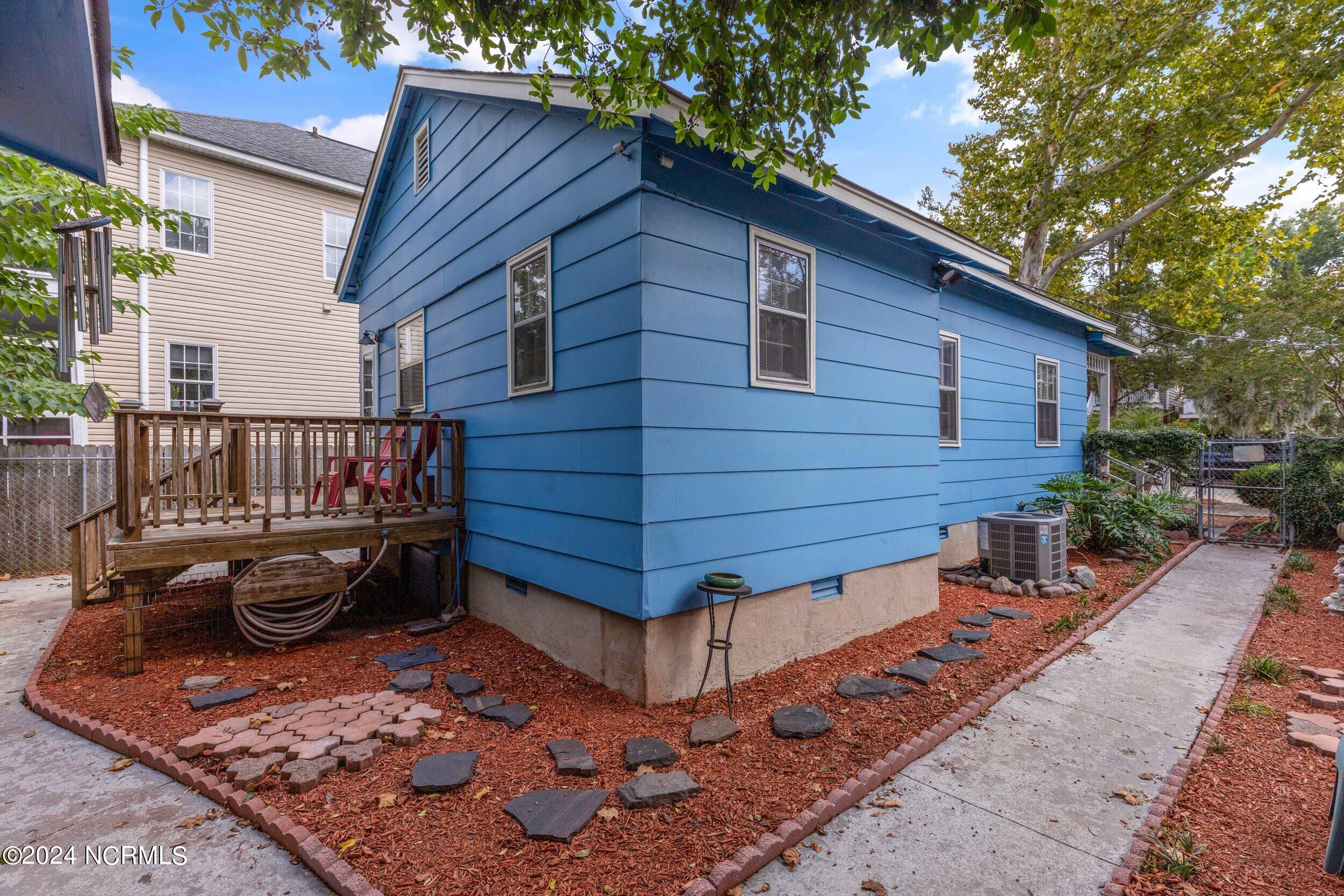 209 Queen Street Property Photo 26
