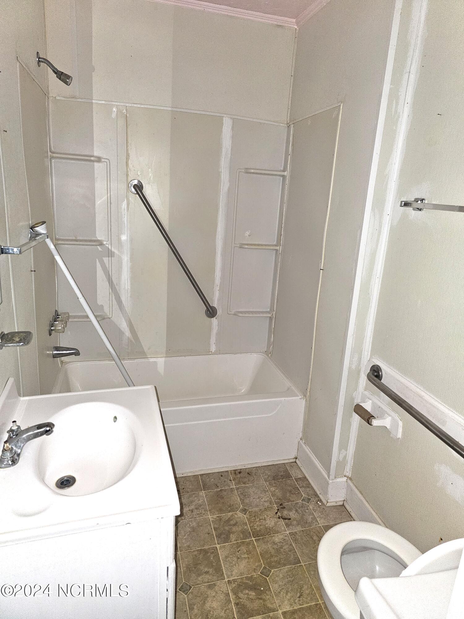 438 Old Merry Hill Road Property Photo 9