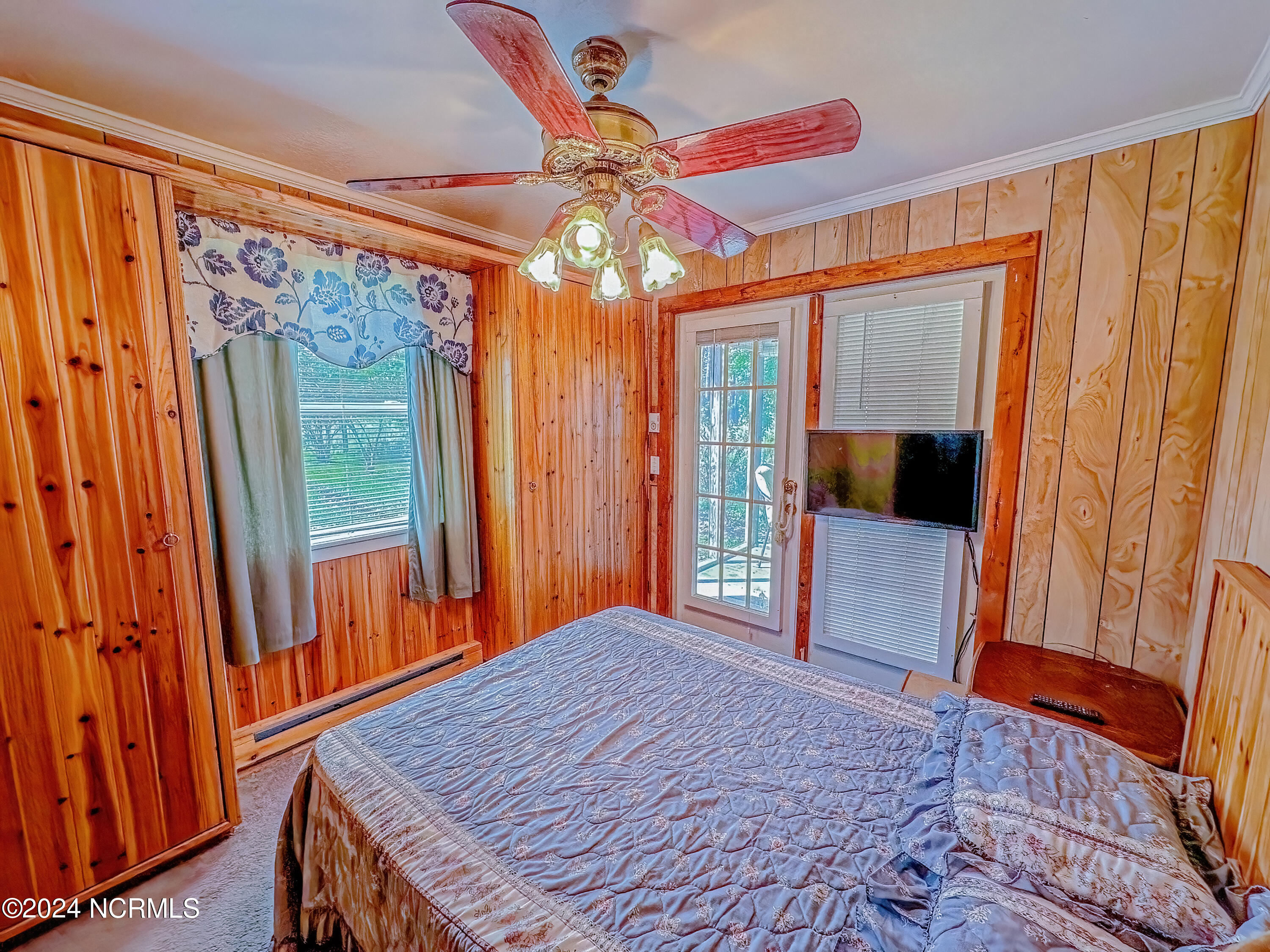 6435 Soundside Road Property Photo 27