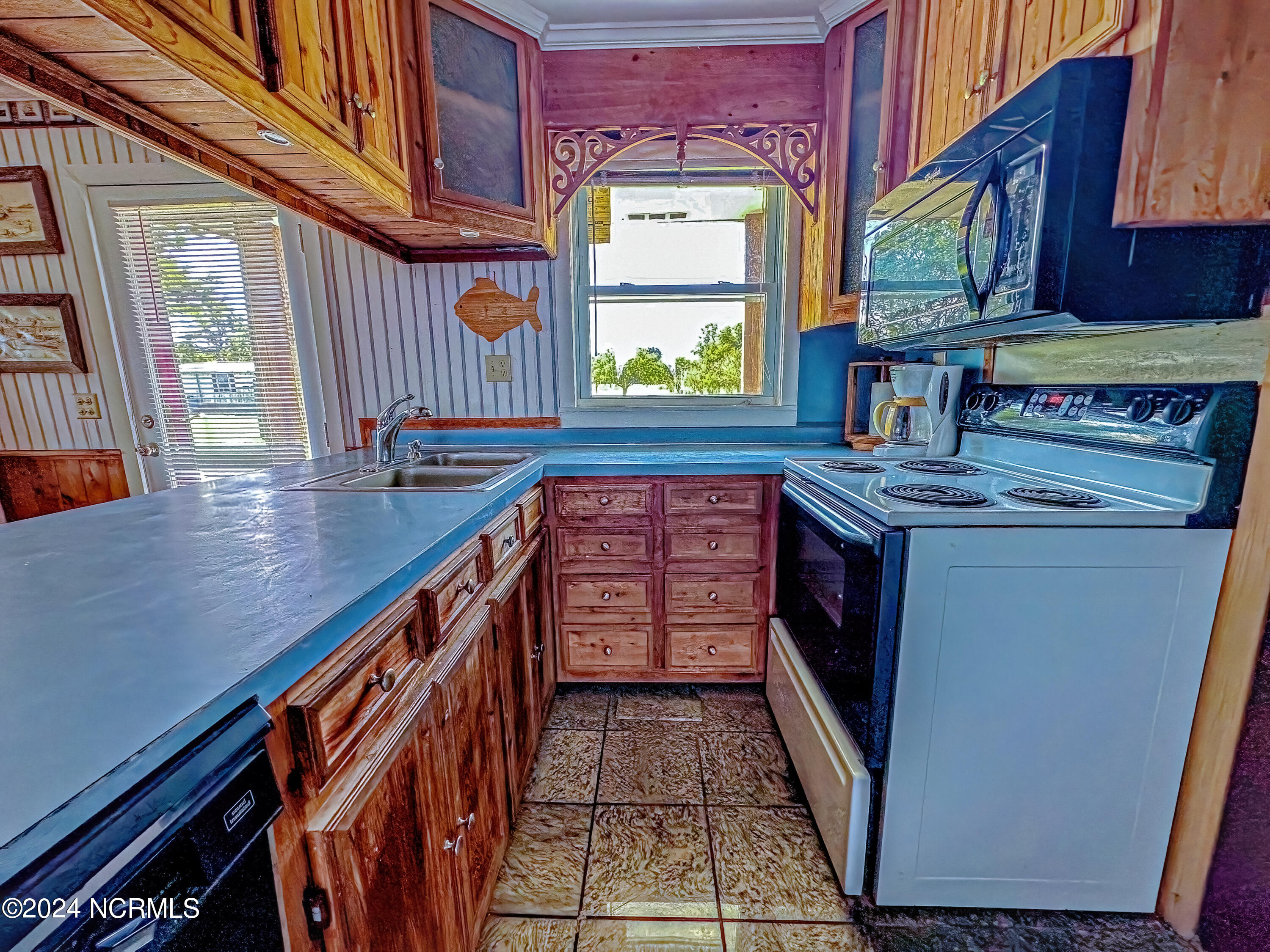 6435 Soundside Road Property Photo 39