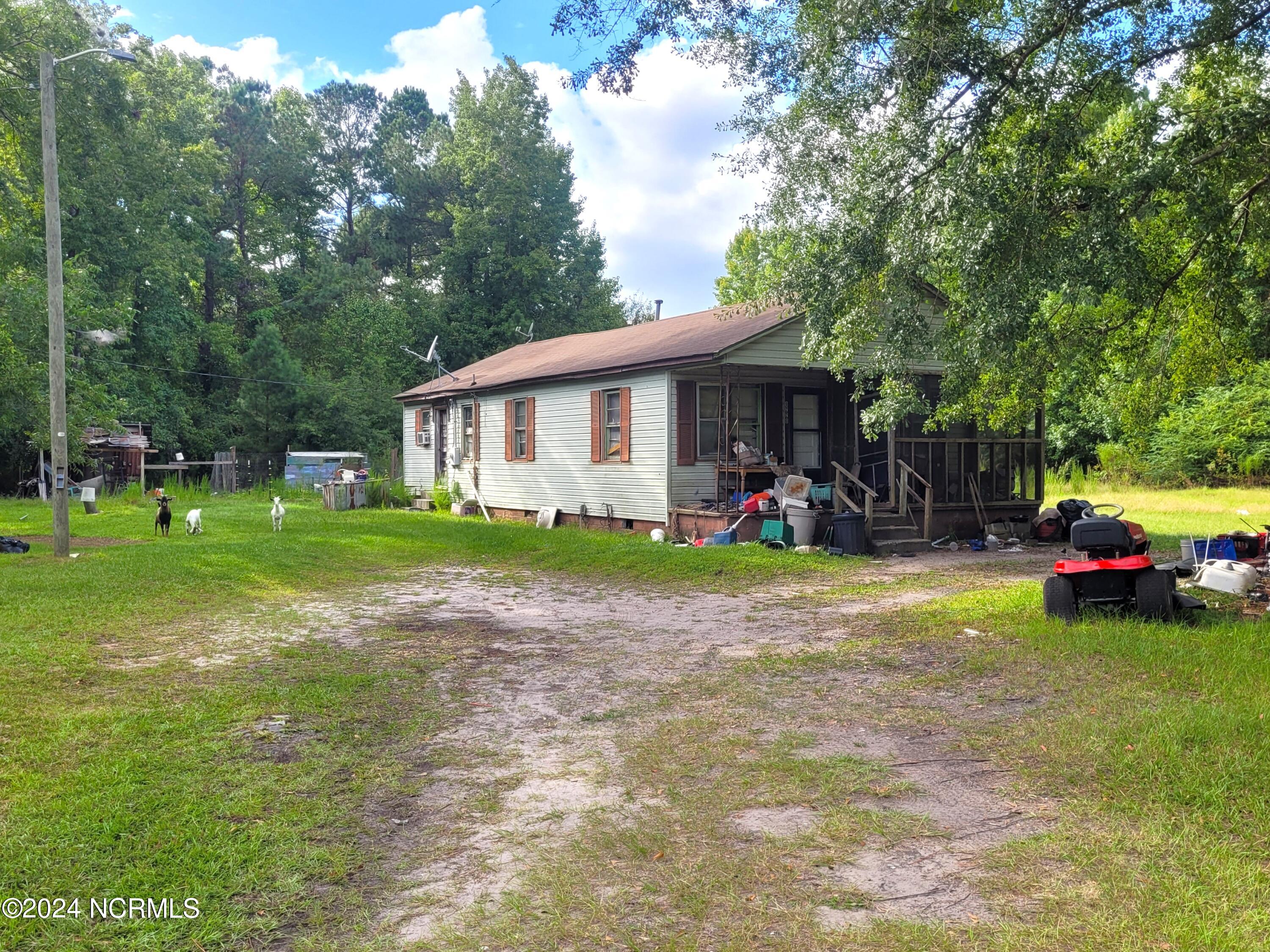 9220 Highsmith Road Property Photo 2