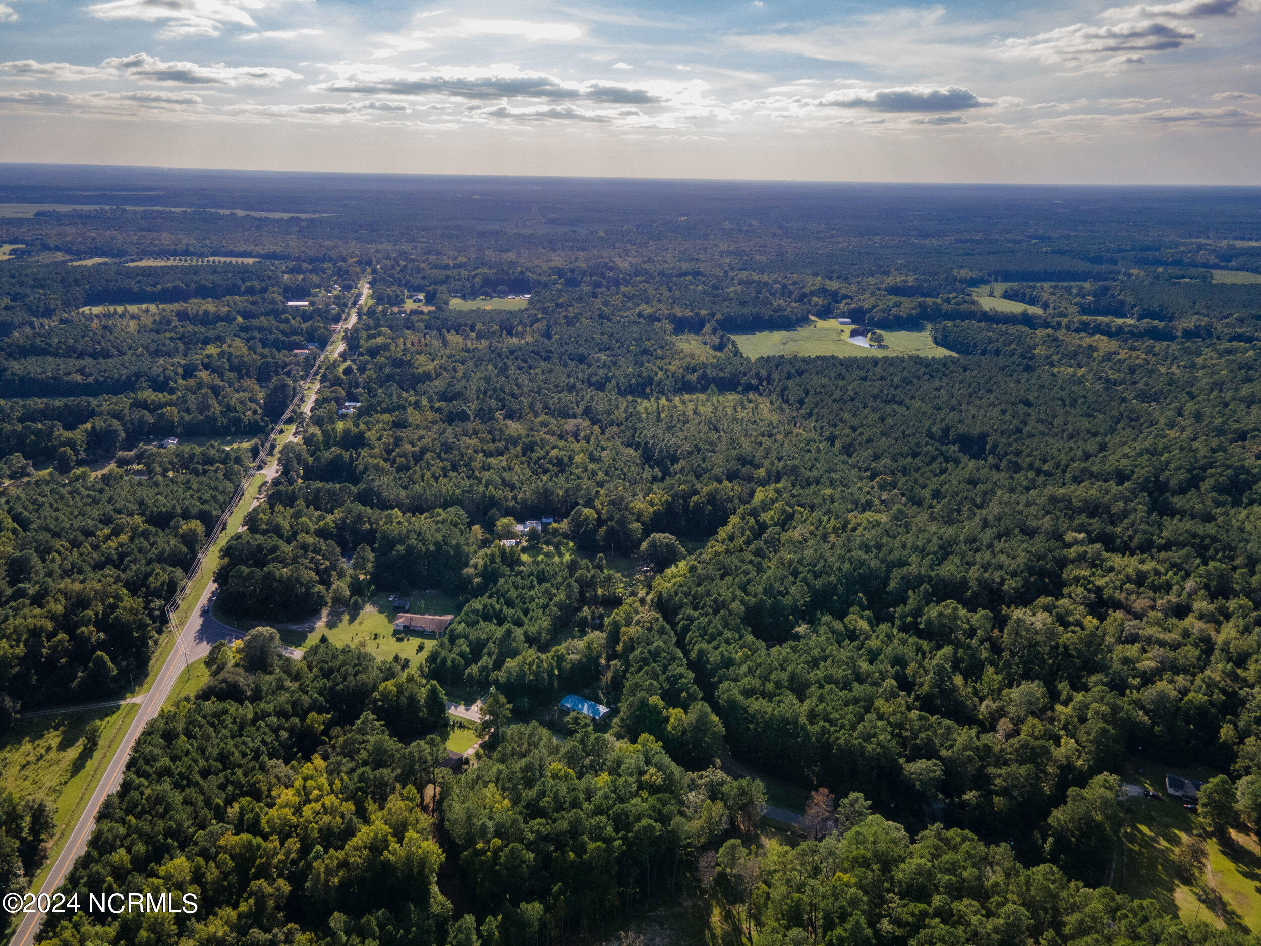 9220 Highsmith Road Property Photo 7